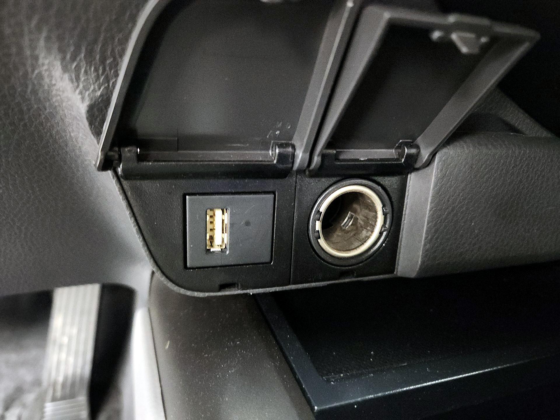 Thumbnail: 2022 Toyota Camry - 18