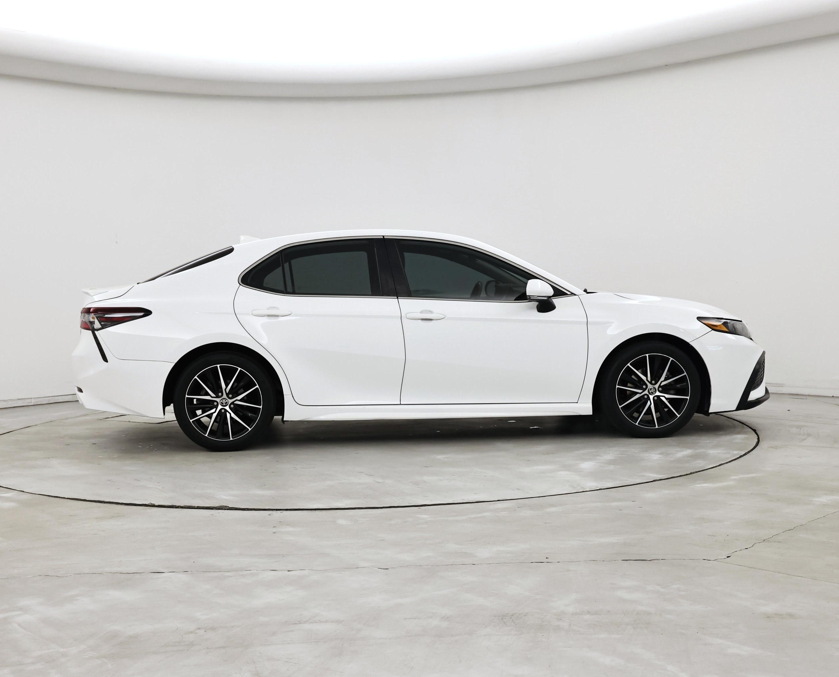 Thumbnail: 2022 Toyota Camry - 7