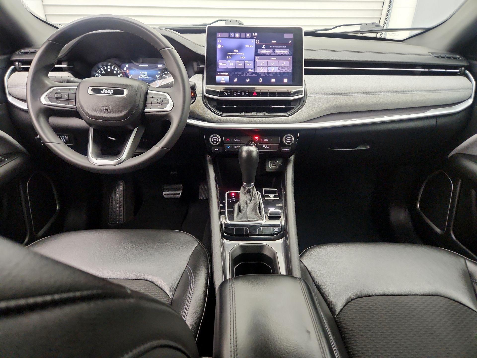 Thumbnail: 2023 Jeep Compass - 9