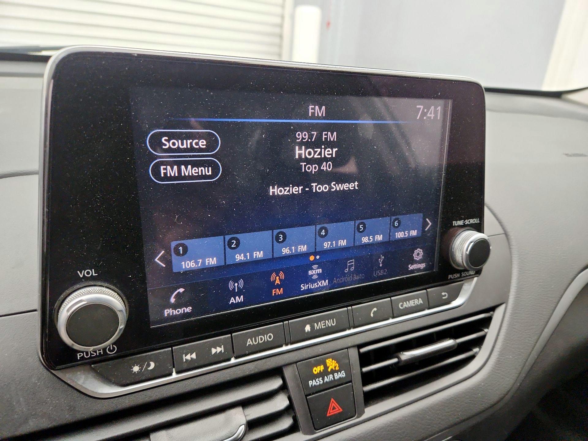 Thumbnail: 2022 Nissan Altima - 15