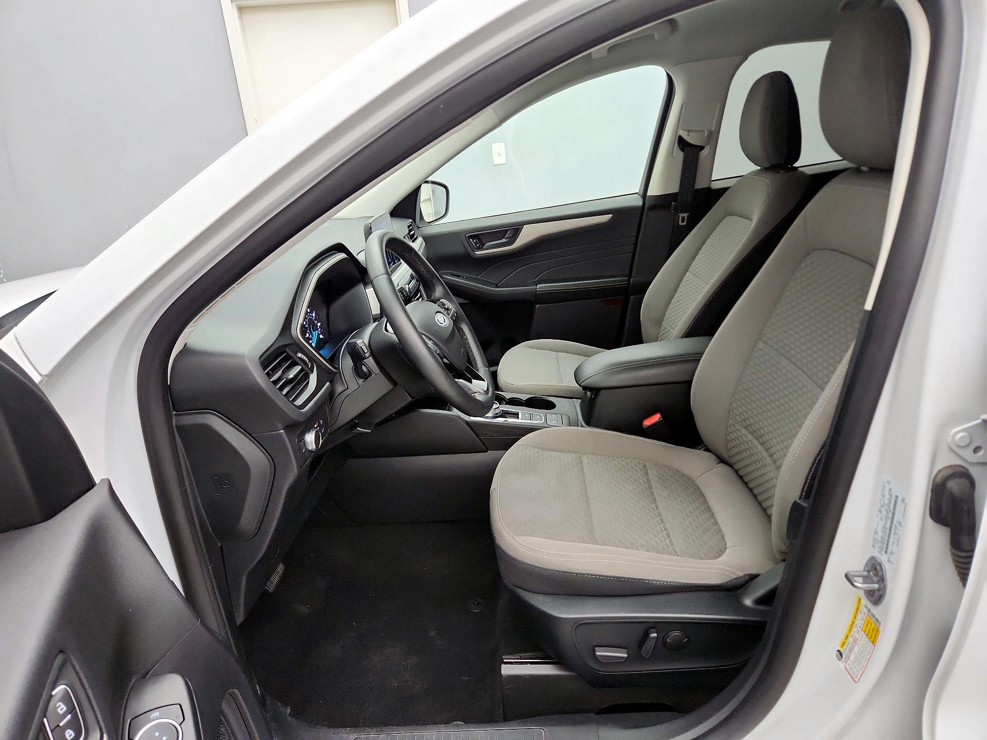 Thumbnail: 2022 Ford Escape - 11