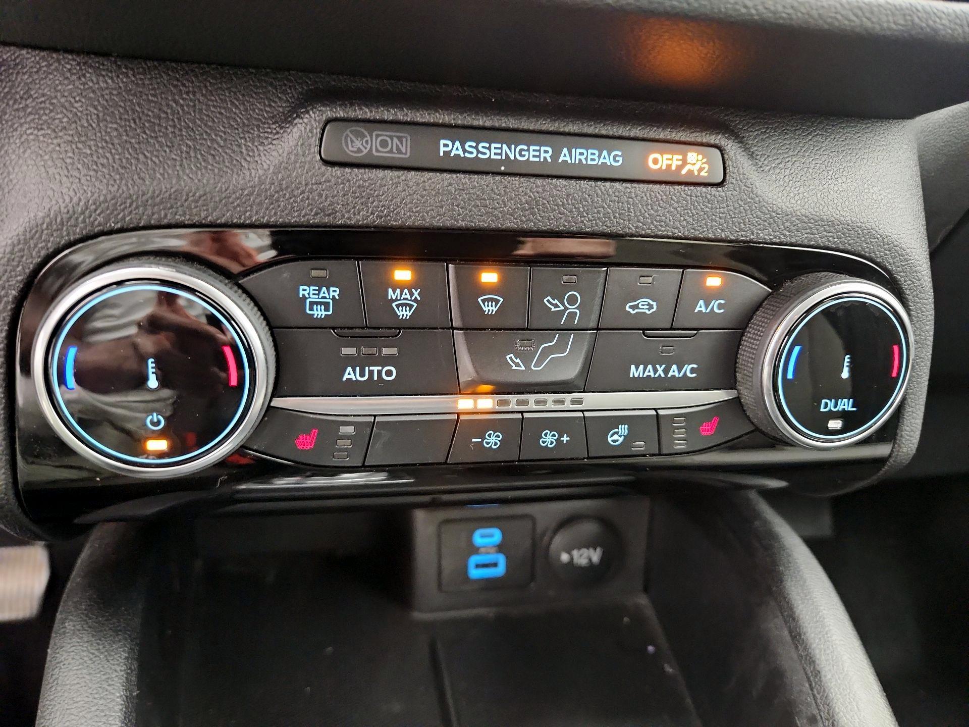 Thumbnail: 2022 Ford Escape - 17