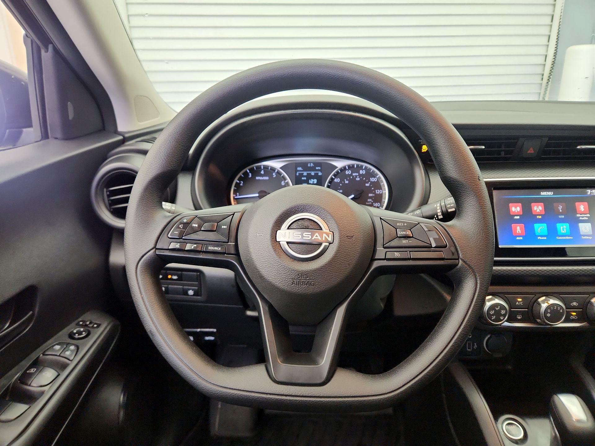 Thumbnail: 2025 Nissan Kicks - 10