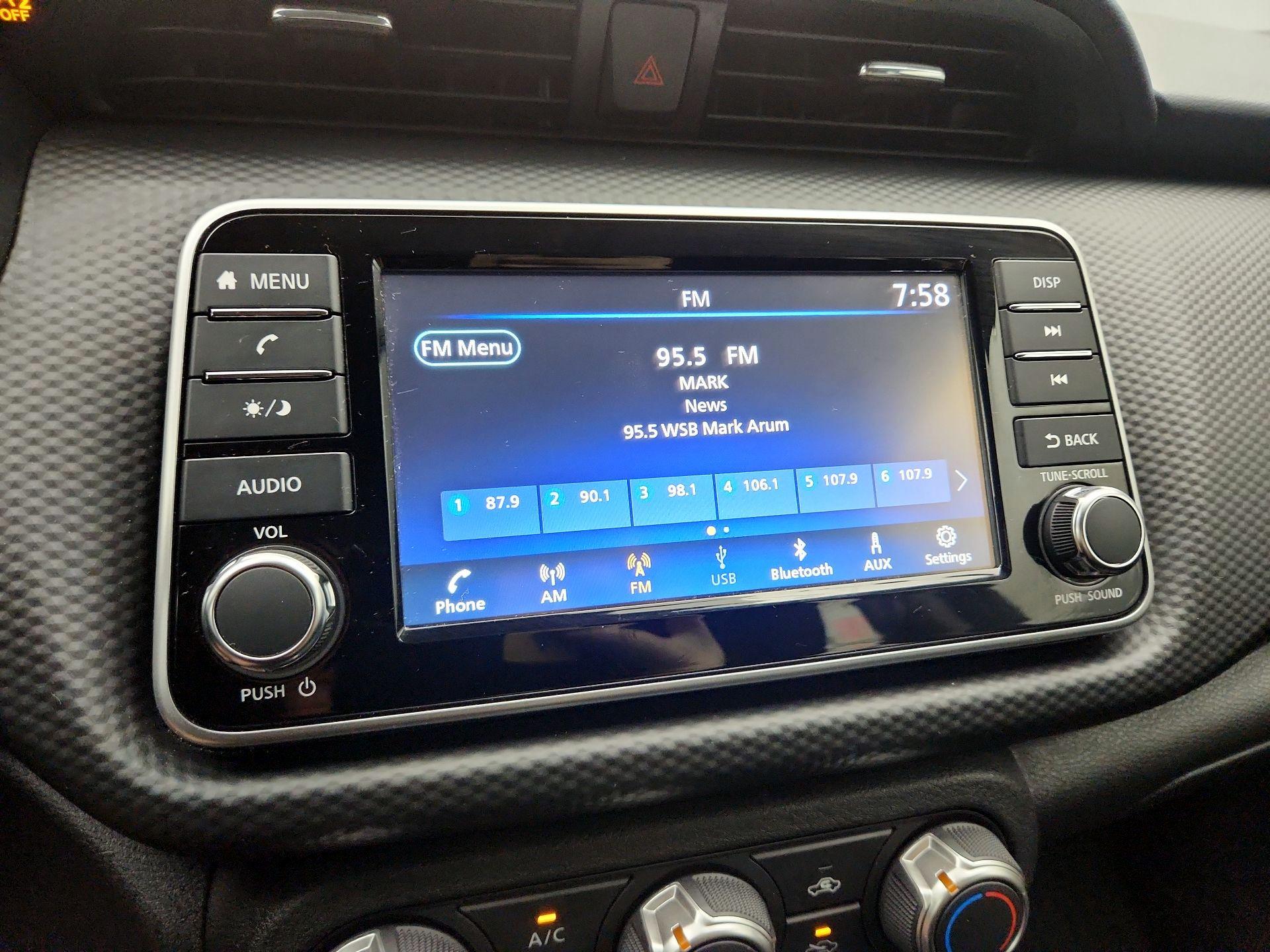 Thumbnail: 2025 Nissan Kicks - 15