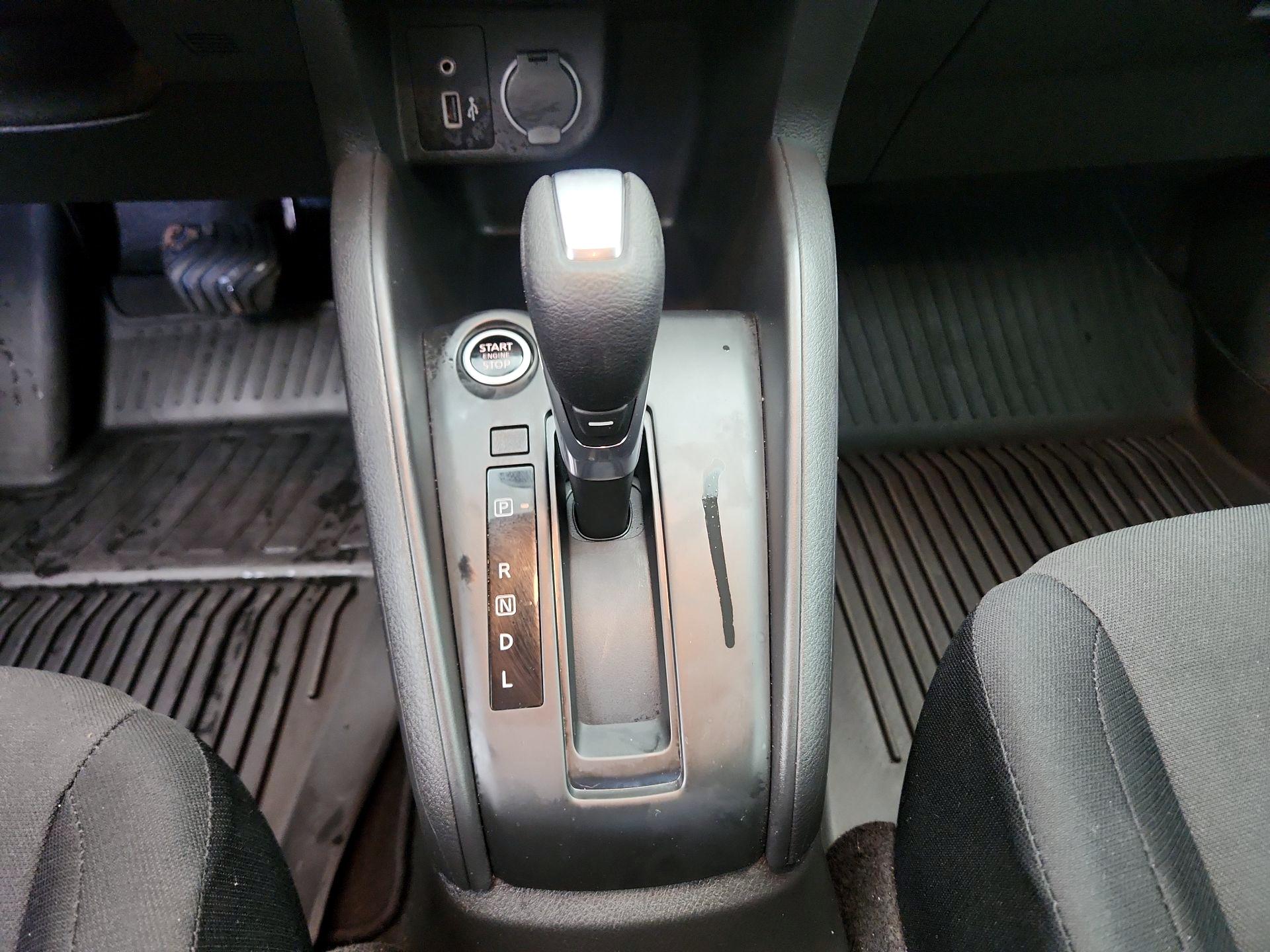 Thumbnail: 2025 Nissan Kicks - 17