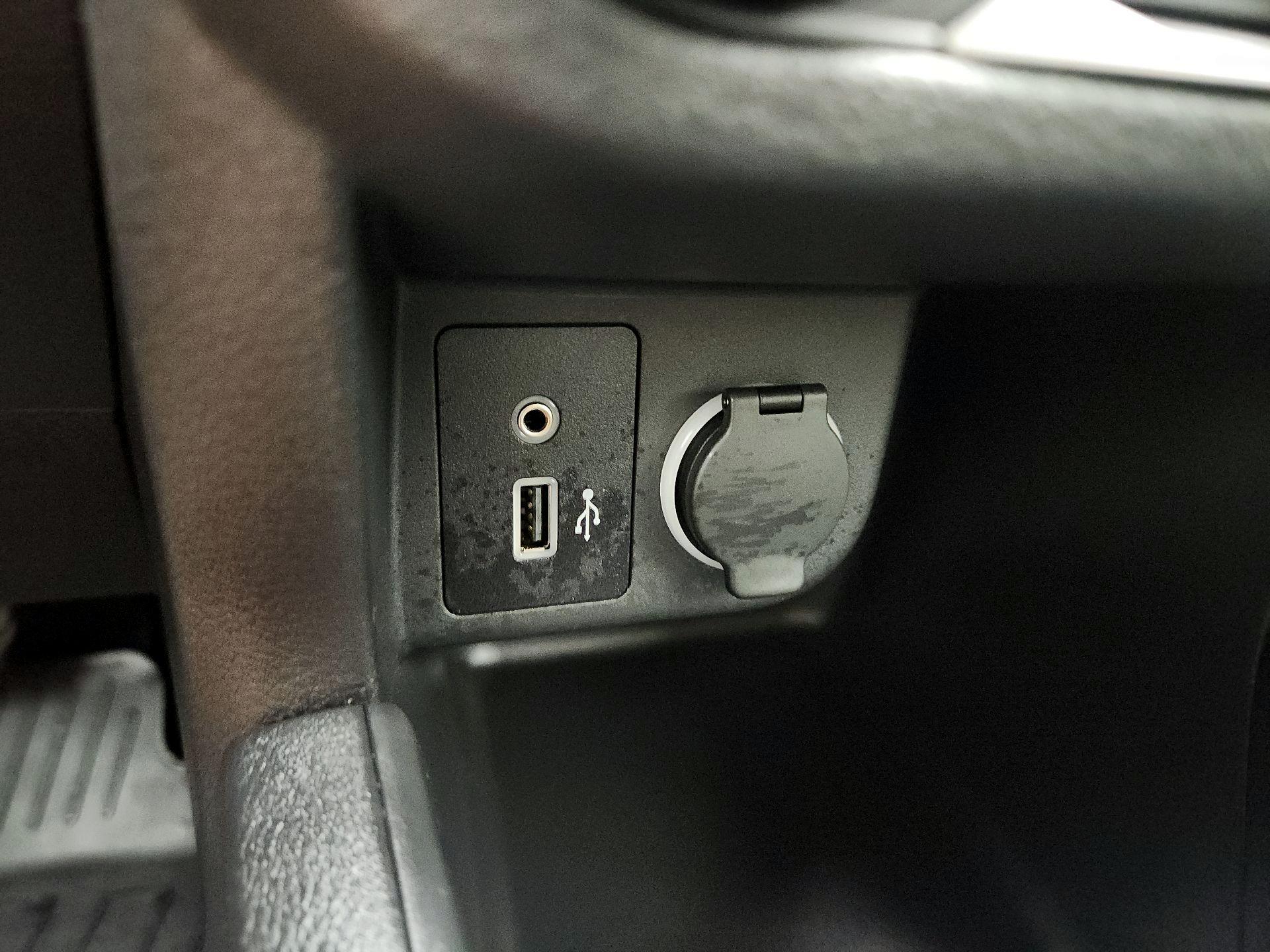 Thumbnail: 2025 Nissan Kicks - 18