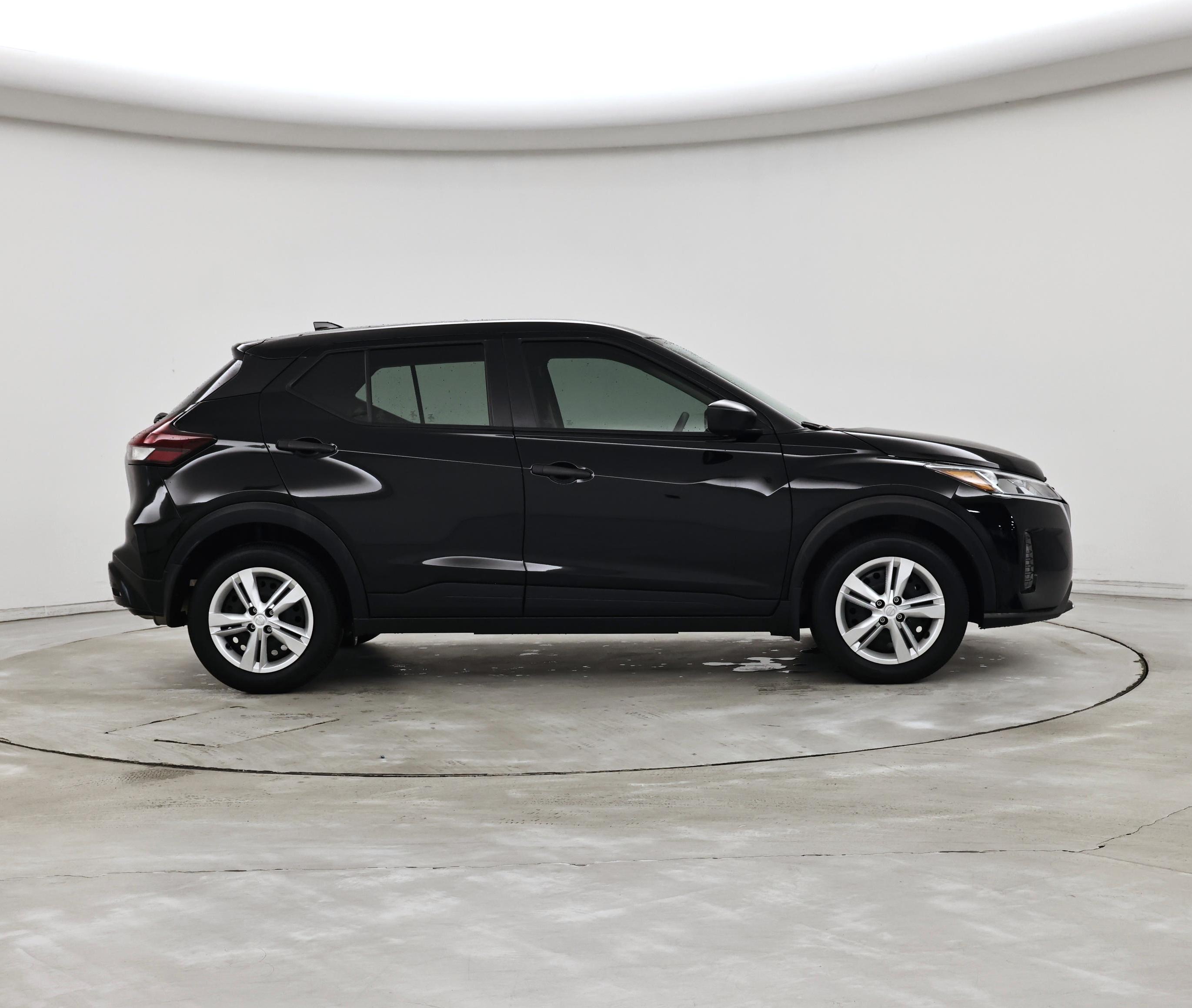 Thumbnail: 2025 Nissan Kicks - 7