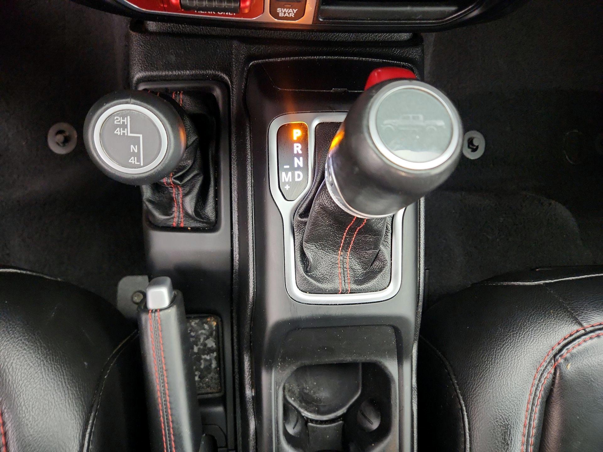 Thumbnail: 2020 Jeep Gladiator - 18