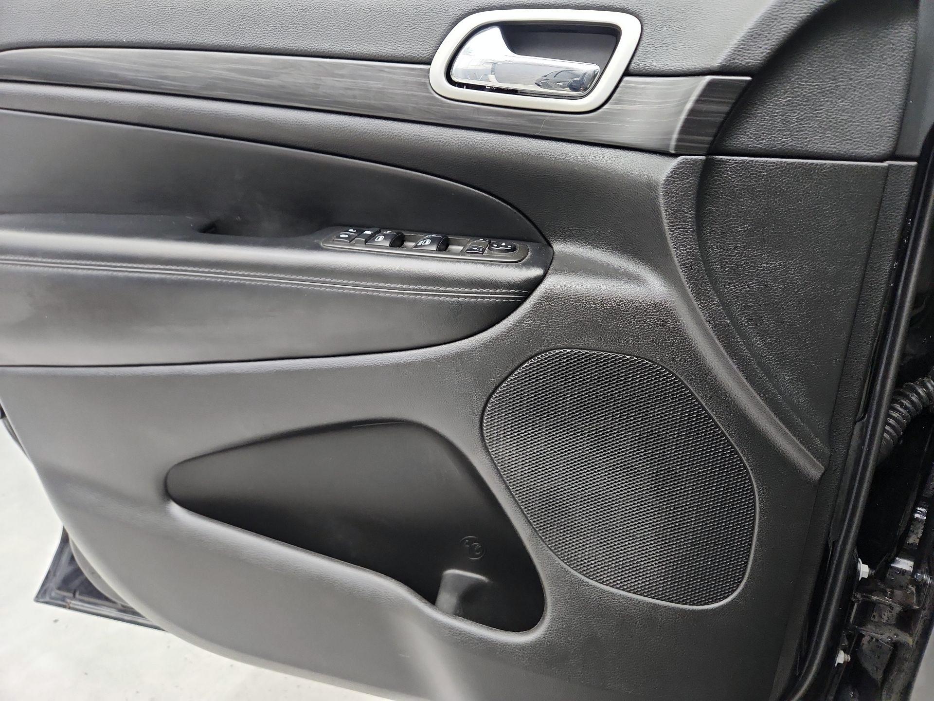 Thumbnail: 2021 Jeep Grand Cherokee - 12