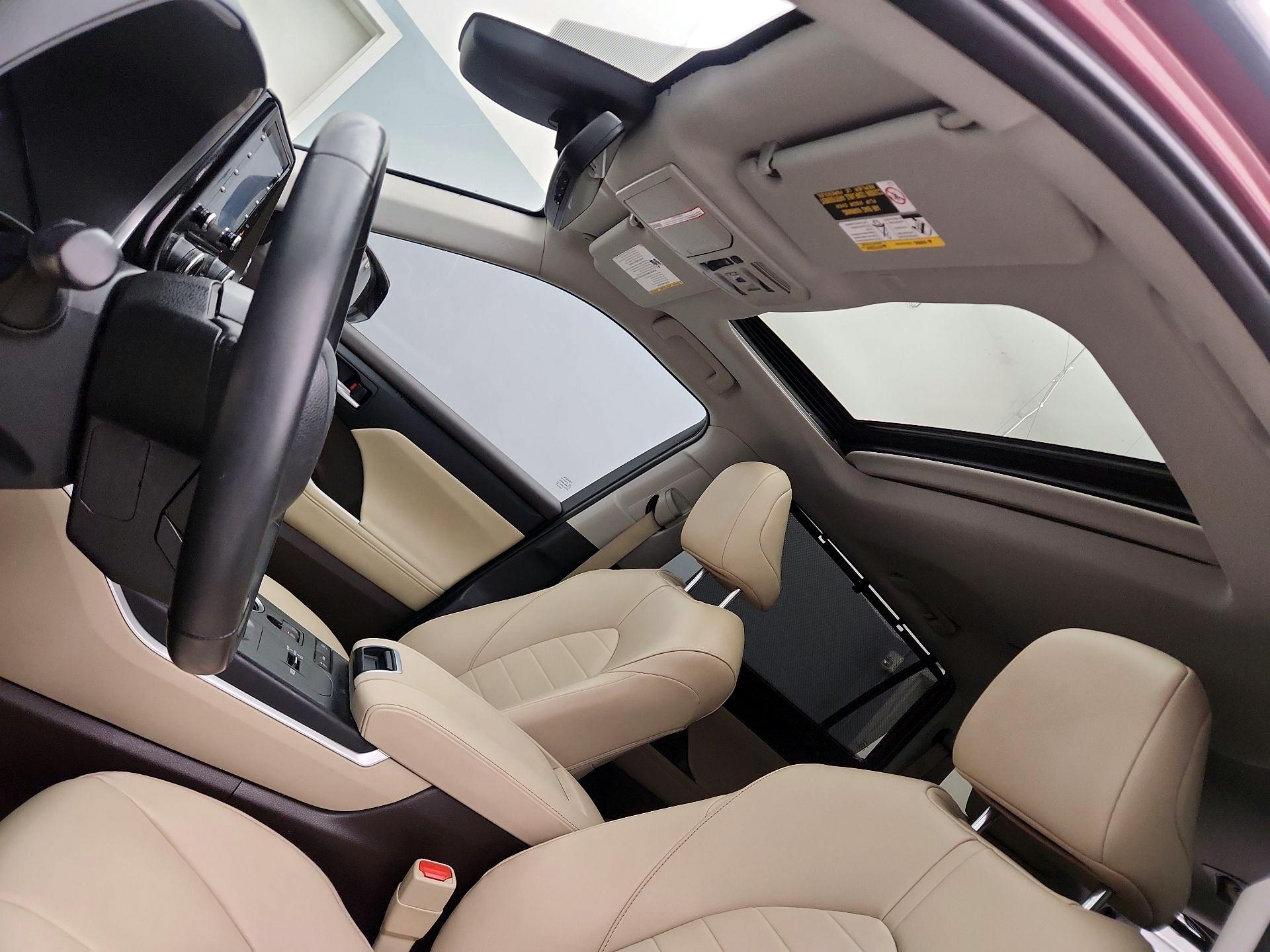 Thumbnail: 2022 Toyota Highlander - 19