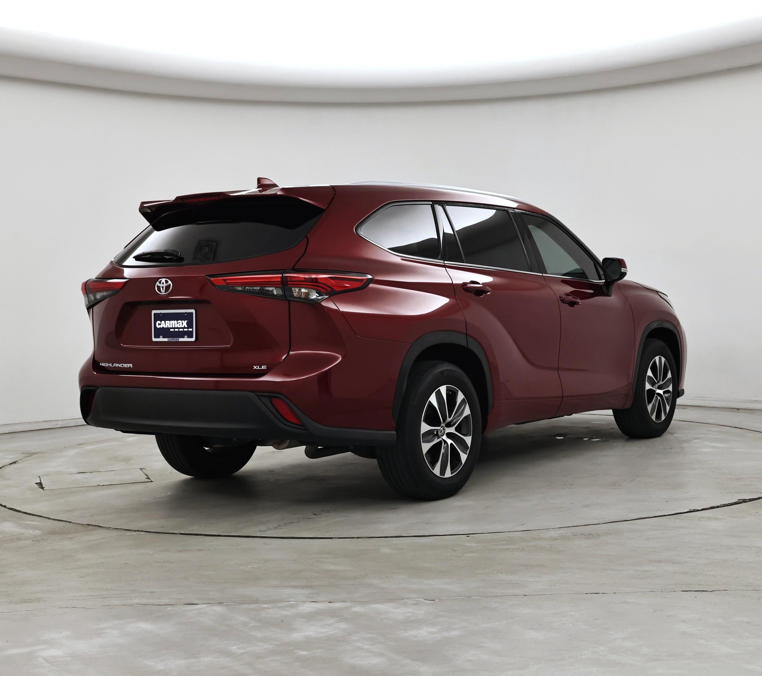 Thumbnail: 2022 Toyota Highlander - 8