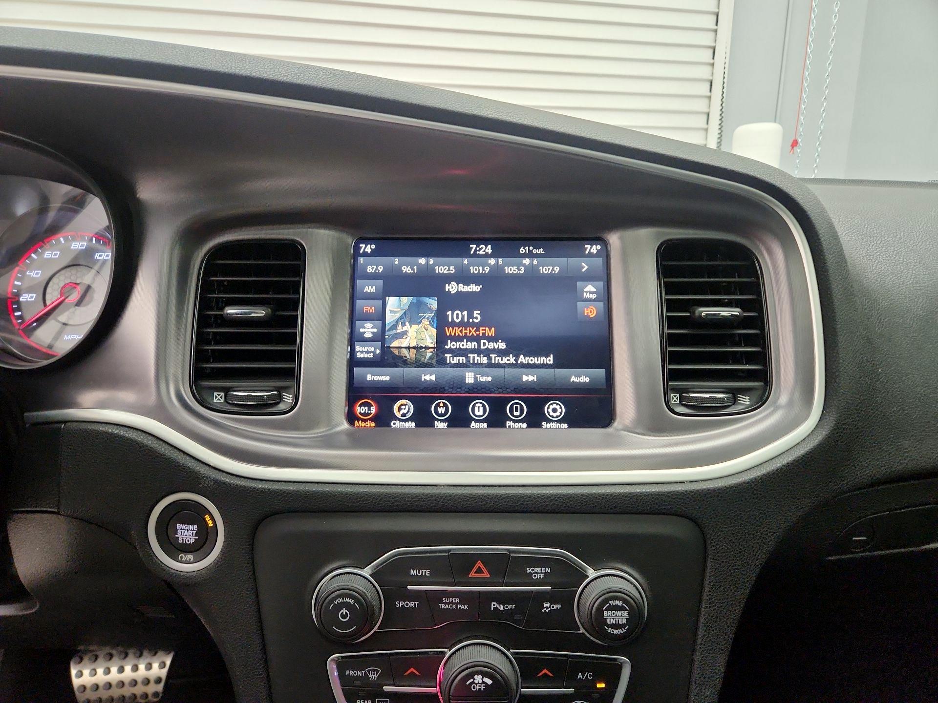 Thumbnail: 2021 Dodge Charger - 16