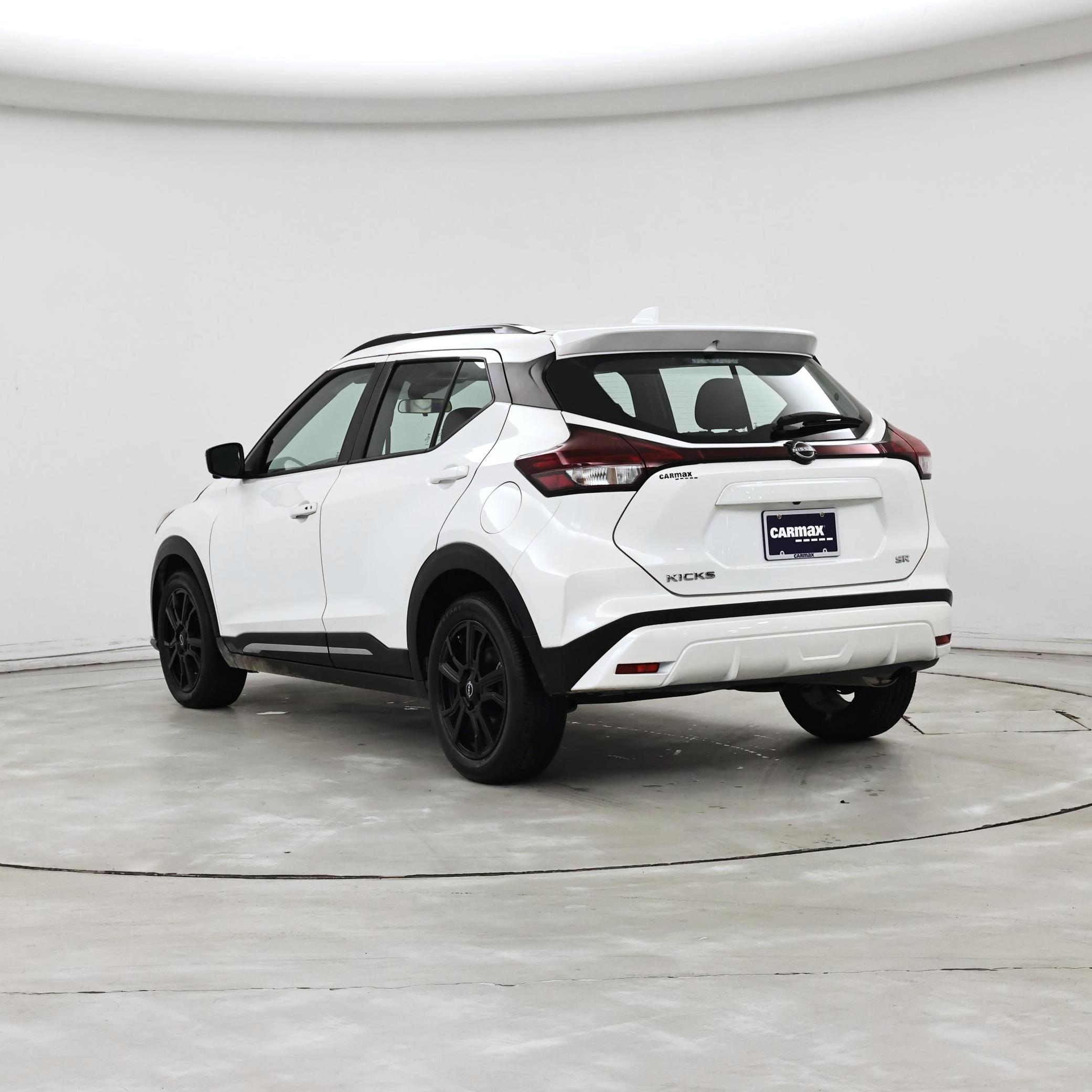 Thumbnail: 2024 Nissan Kicks - 2