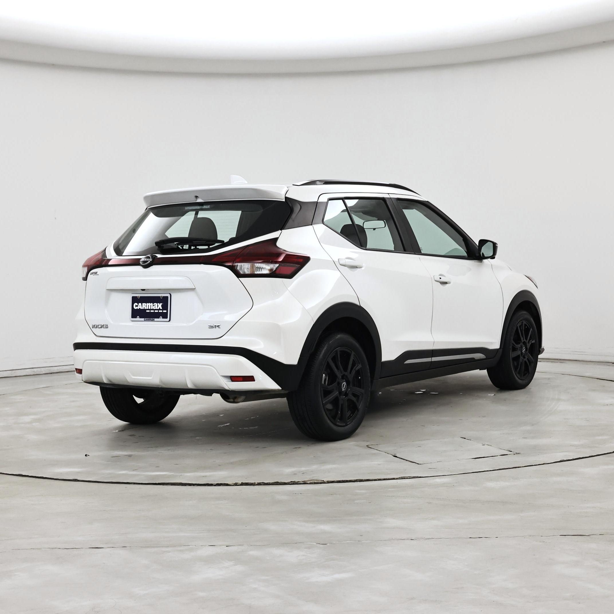 Thumbnail: 2024 Nissan Kicks - 8