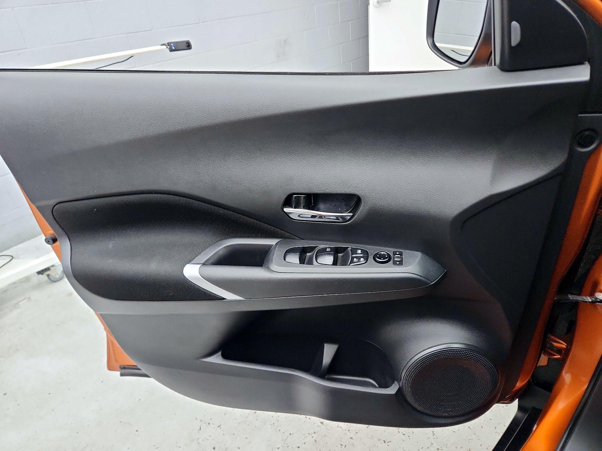 Thumbnail: 2021 Nissan Kicks - 12