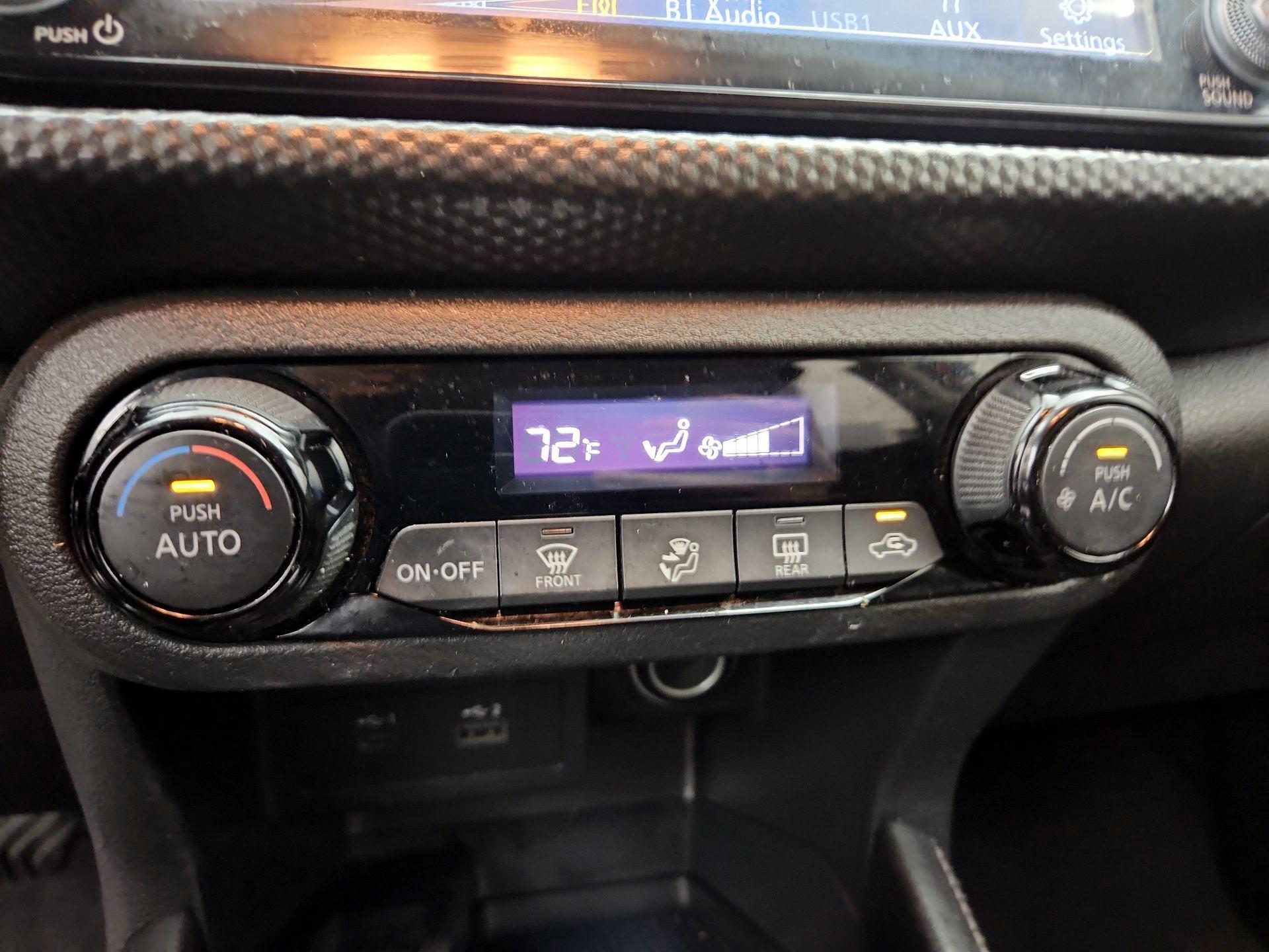 Thumbnail: 2021 Nissan Kicks - 16