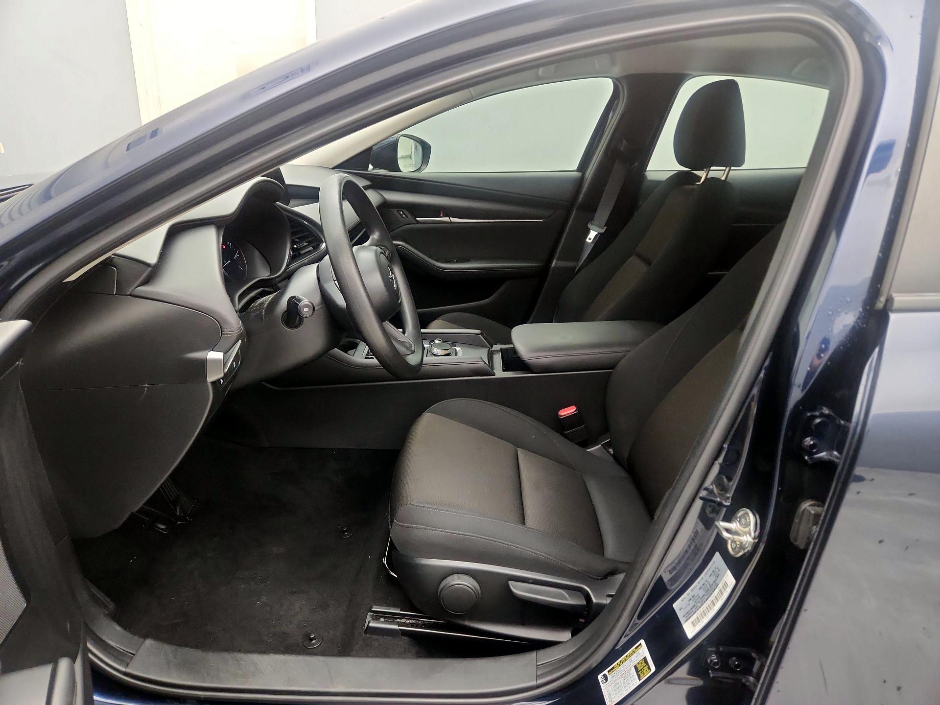 Thumbnail: 2021 Mazda Mazda3 - 11