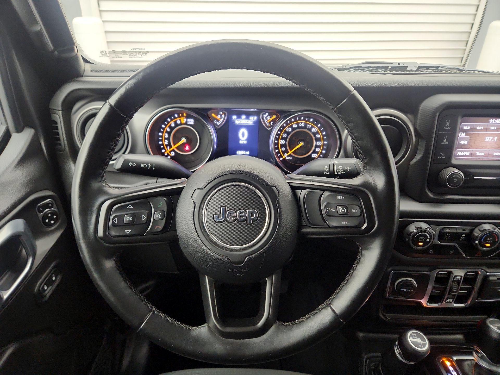 Thumbnail: 2021 Jeep Gladiator - 10