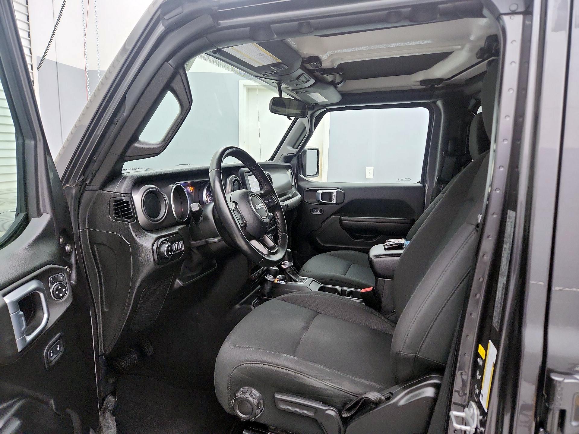 Thumbnail: 2021 Jeep Gladiator - 11