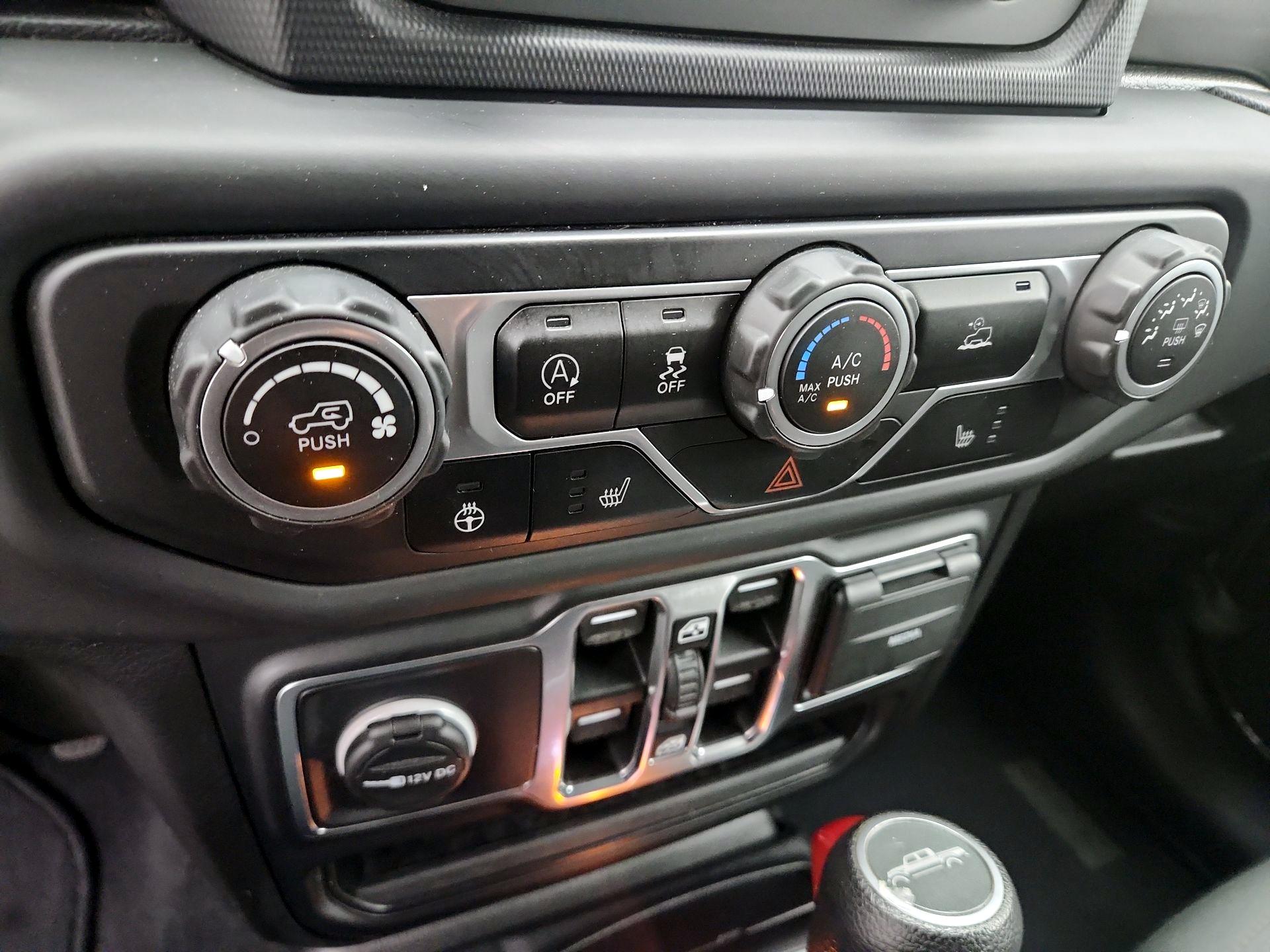 Thumbnail: 2021 Jeep Gladiator - 16