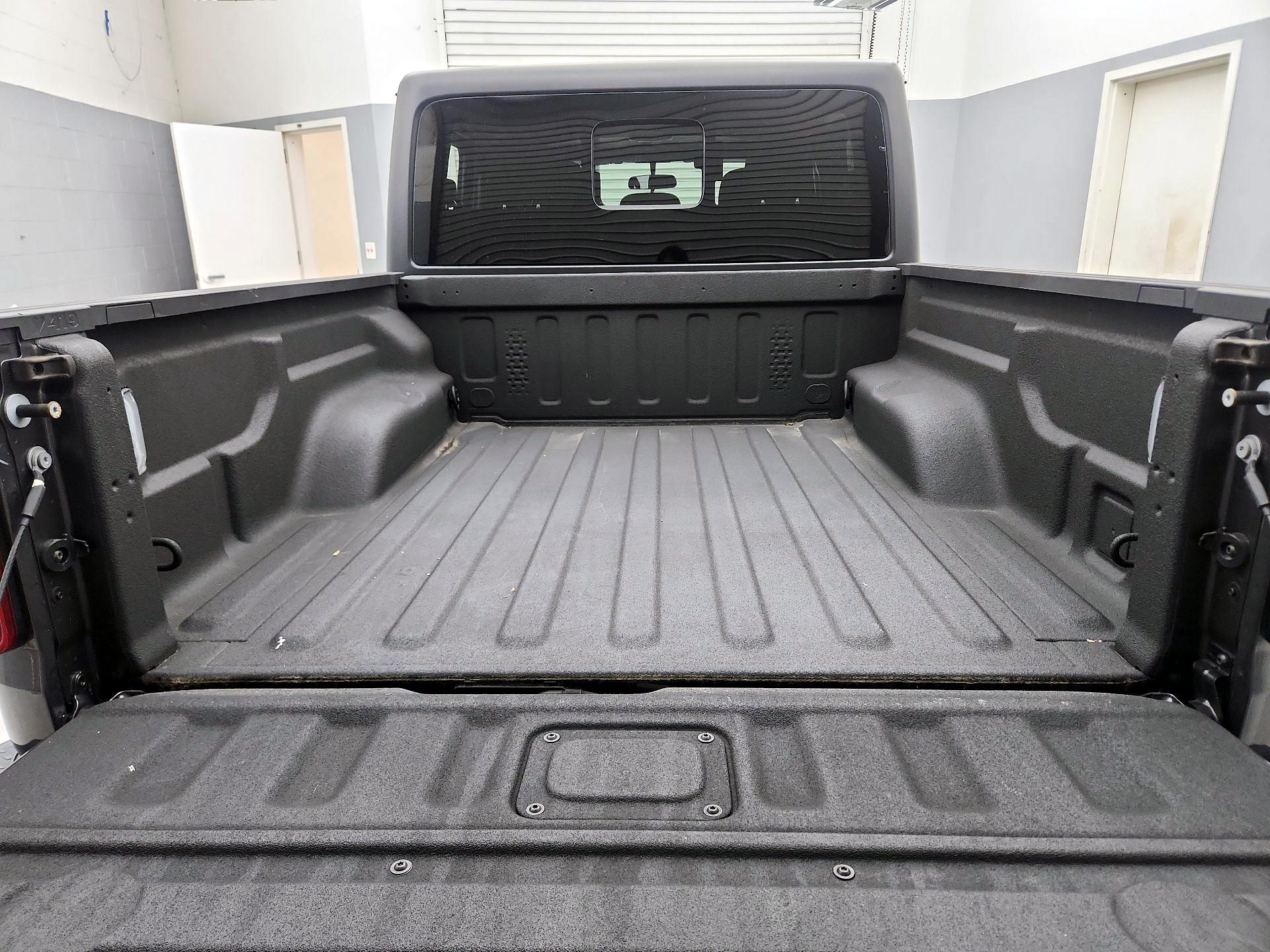 Thumbnail: 2021 Jeep Gladiator - 20