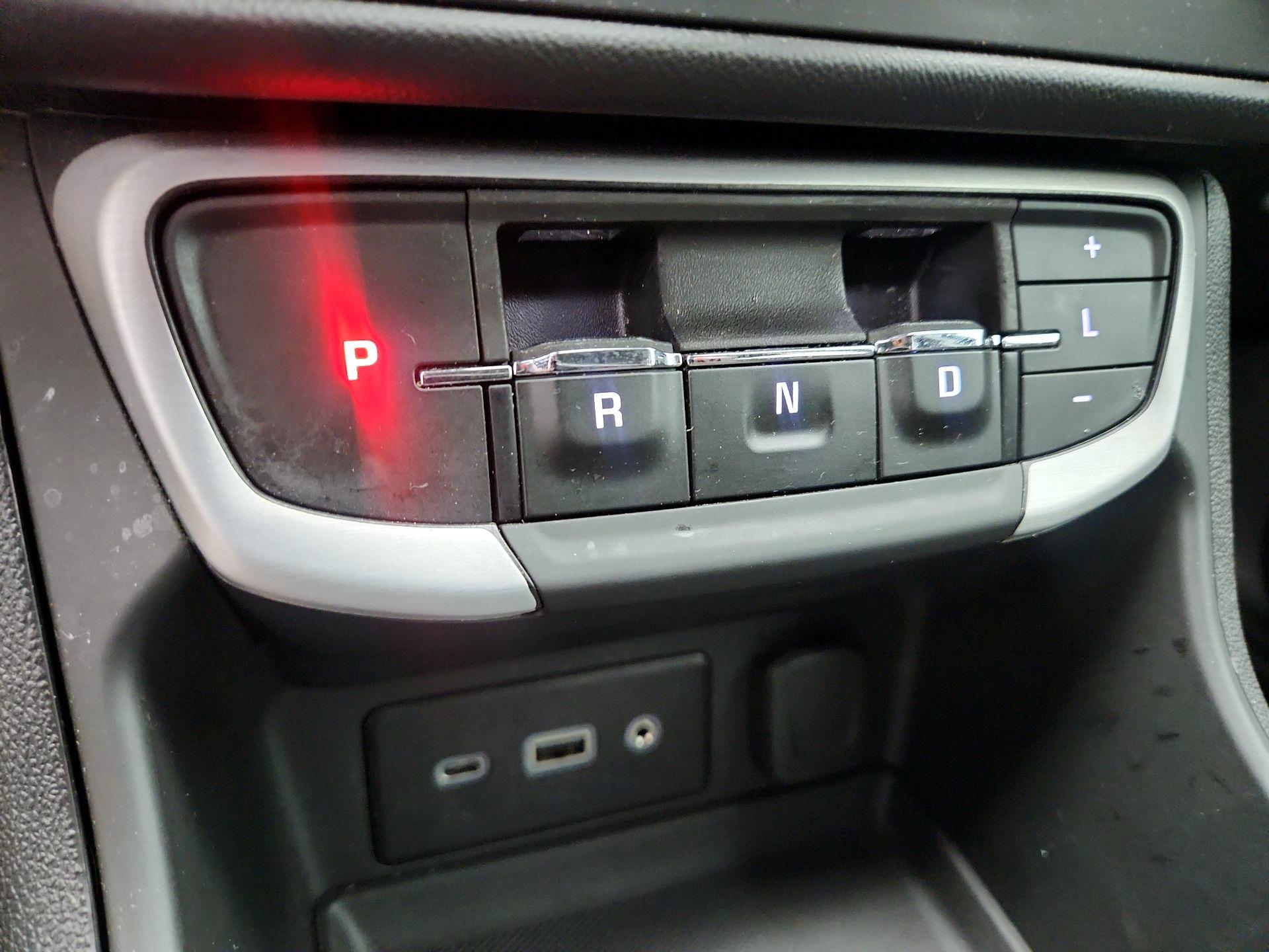 Thumbnail: 2022 GMC Terrain - 17