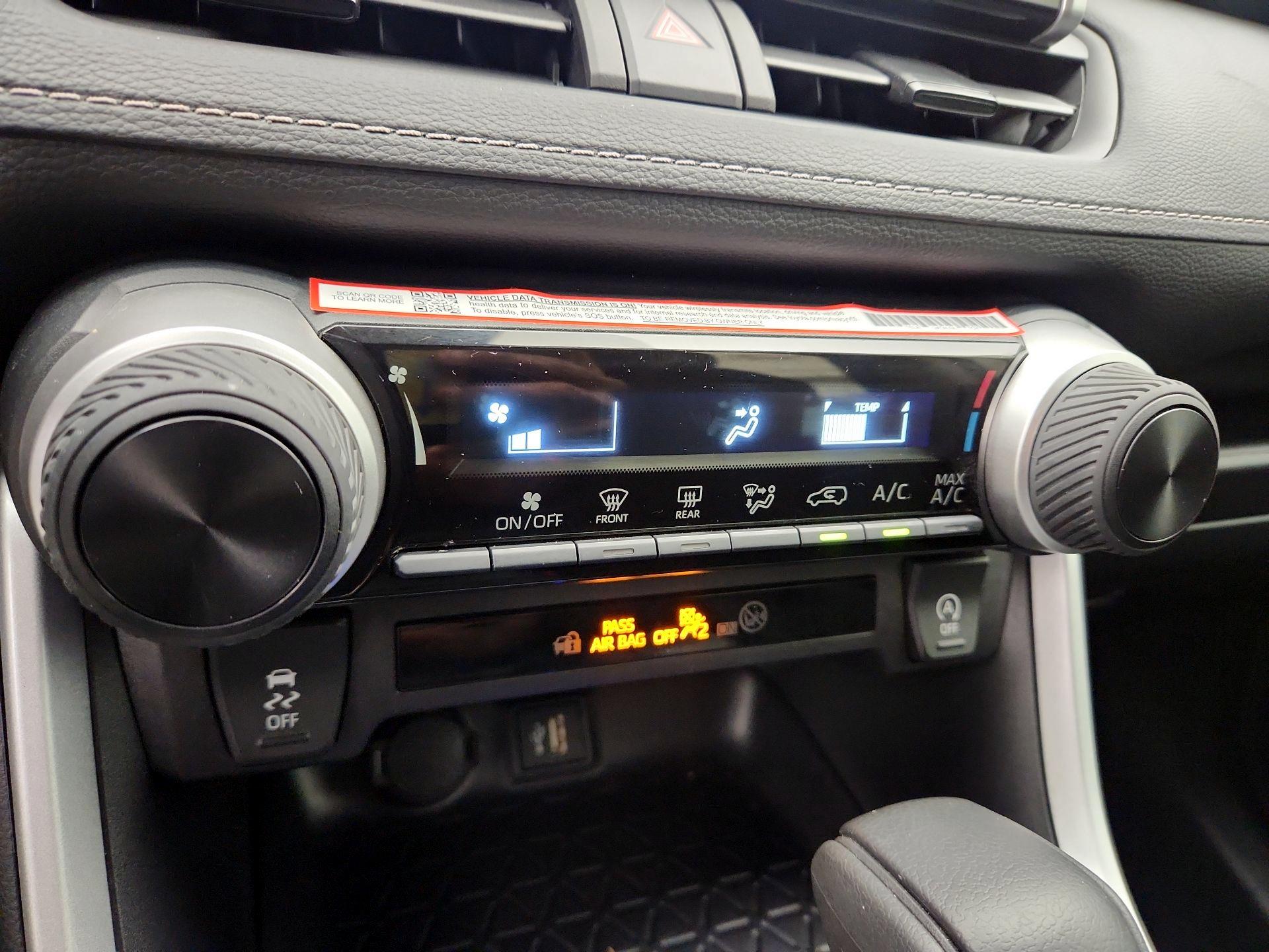 Thumbnail: 2025 Toyota RAV4 - 17