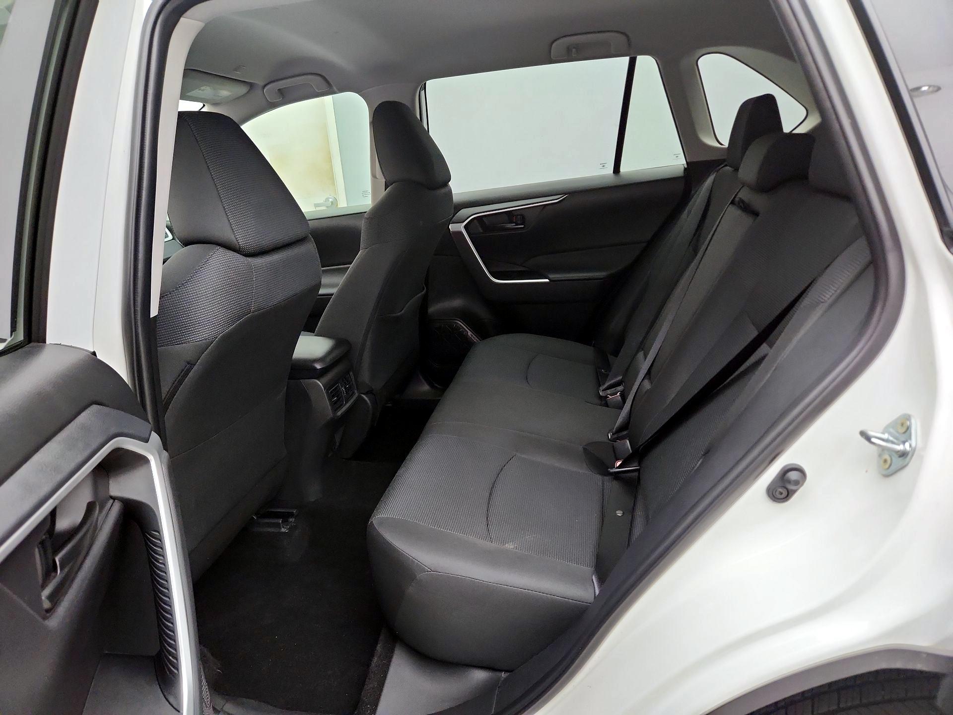 Thumbnail: 2025 Toyota RAV4 - 20