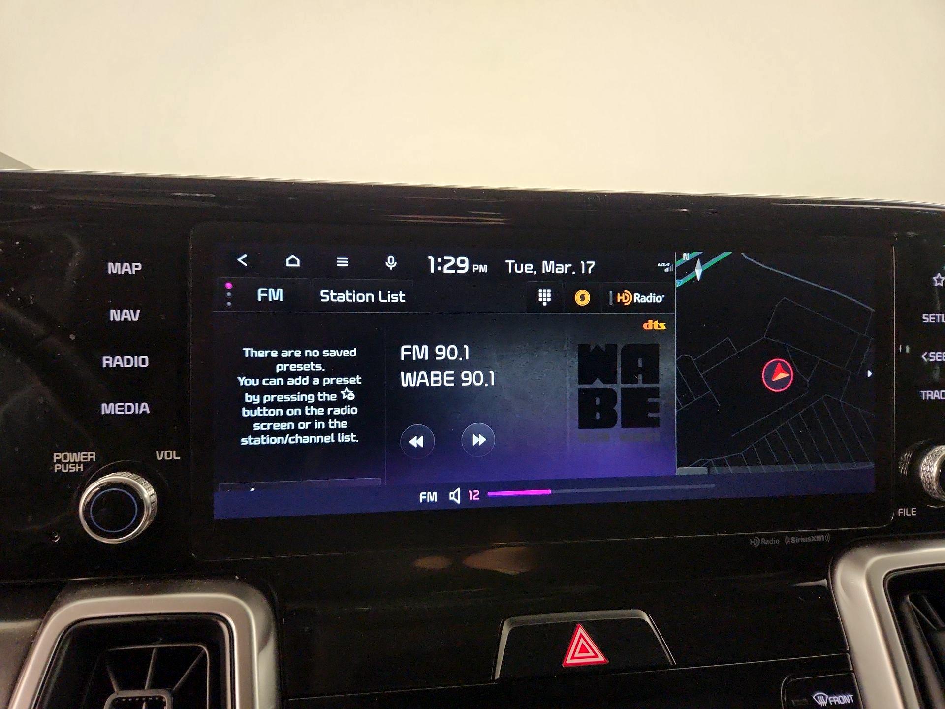 Thumbnail: 2023 Kia Sorento - 16