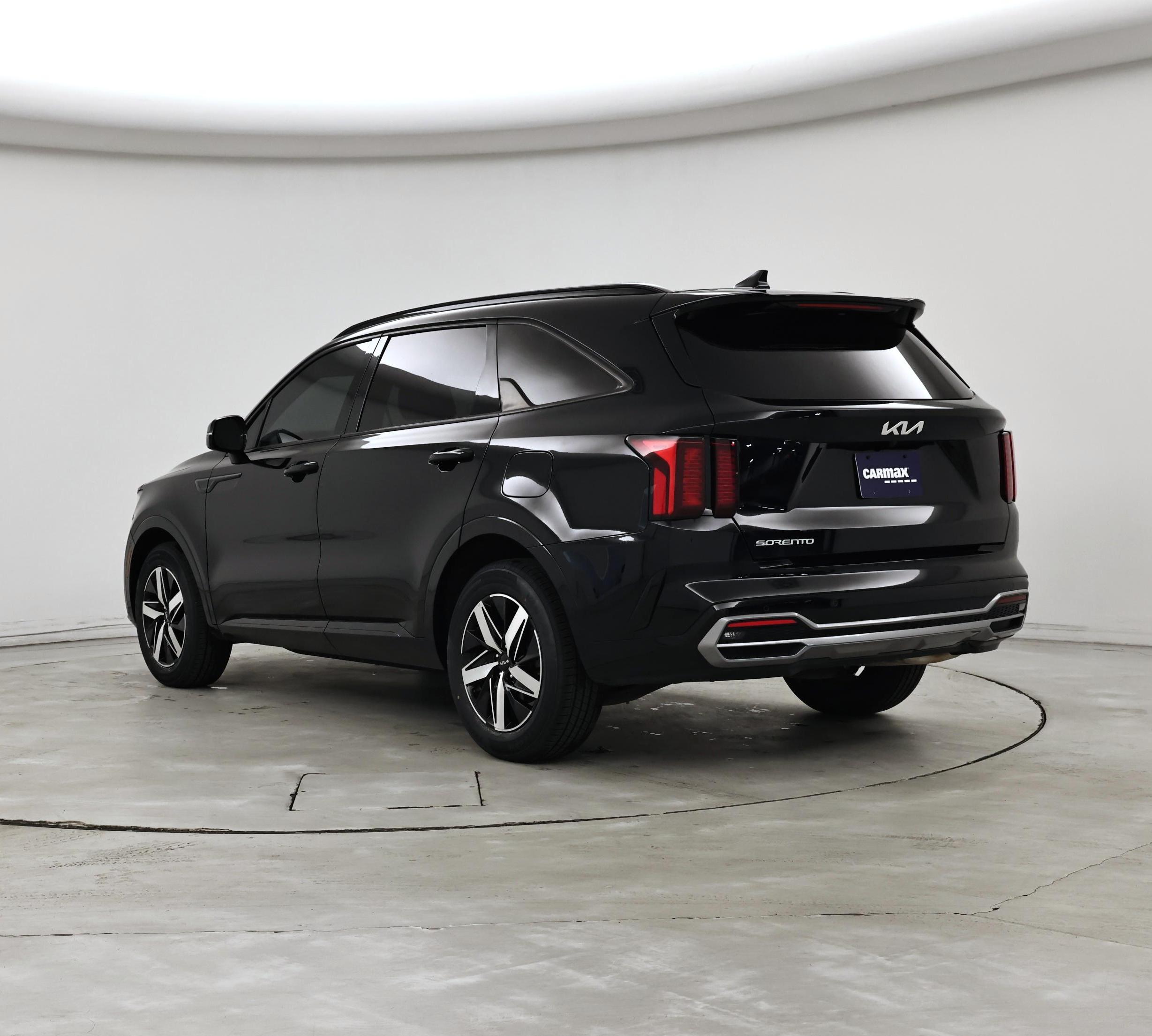 Thumbnail: 2023 Kia Sorento - 2