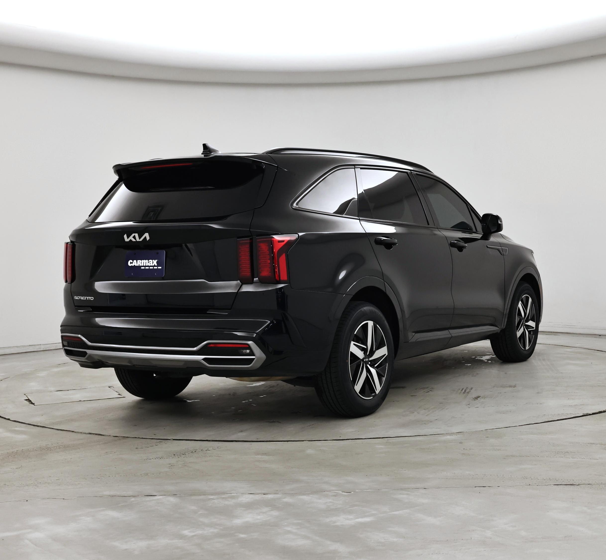 Thumbnail: 2023 Kia Sorento - 8