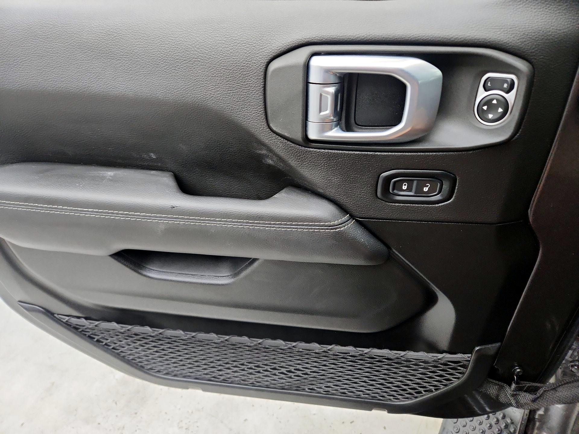 Thumbnail: 2021 Jeep Wrangler - 12