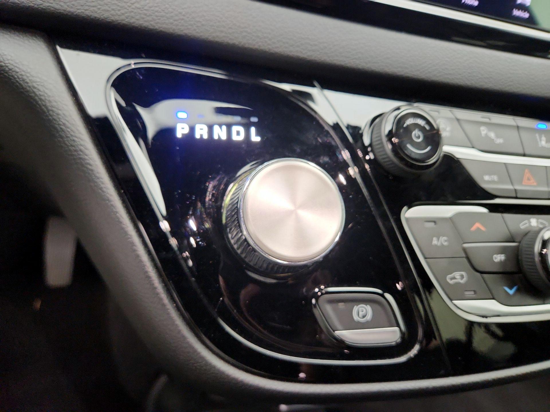 Thumbnail: 2025 Chrysler Pacifica - 17