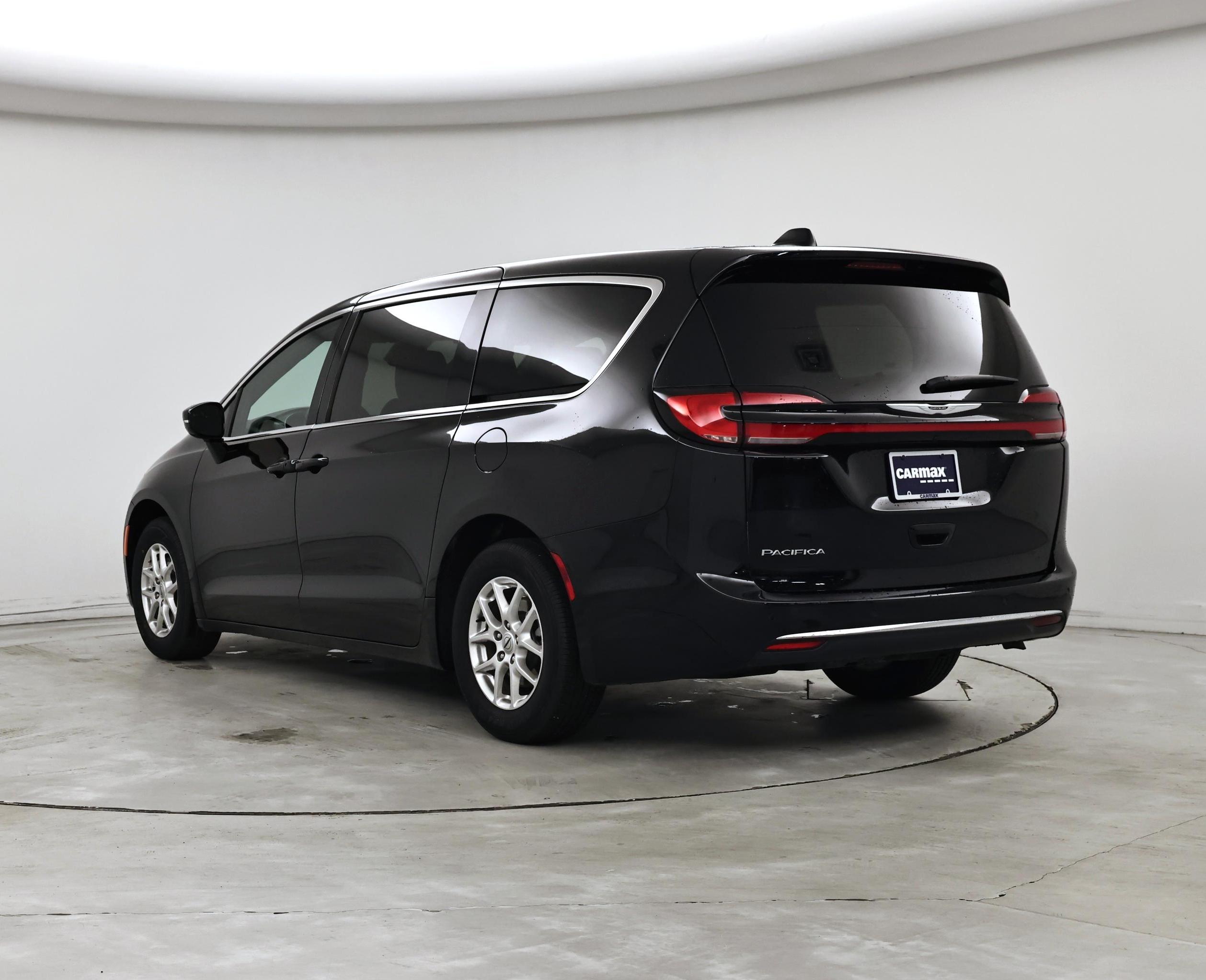 Thumbnail: 2025 Chrysler Pacifica - 2