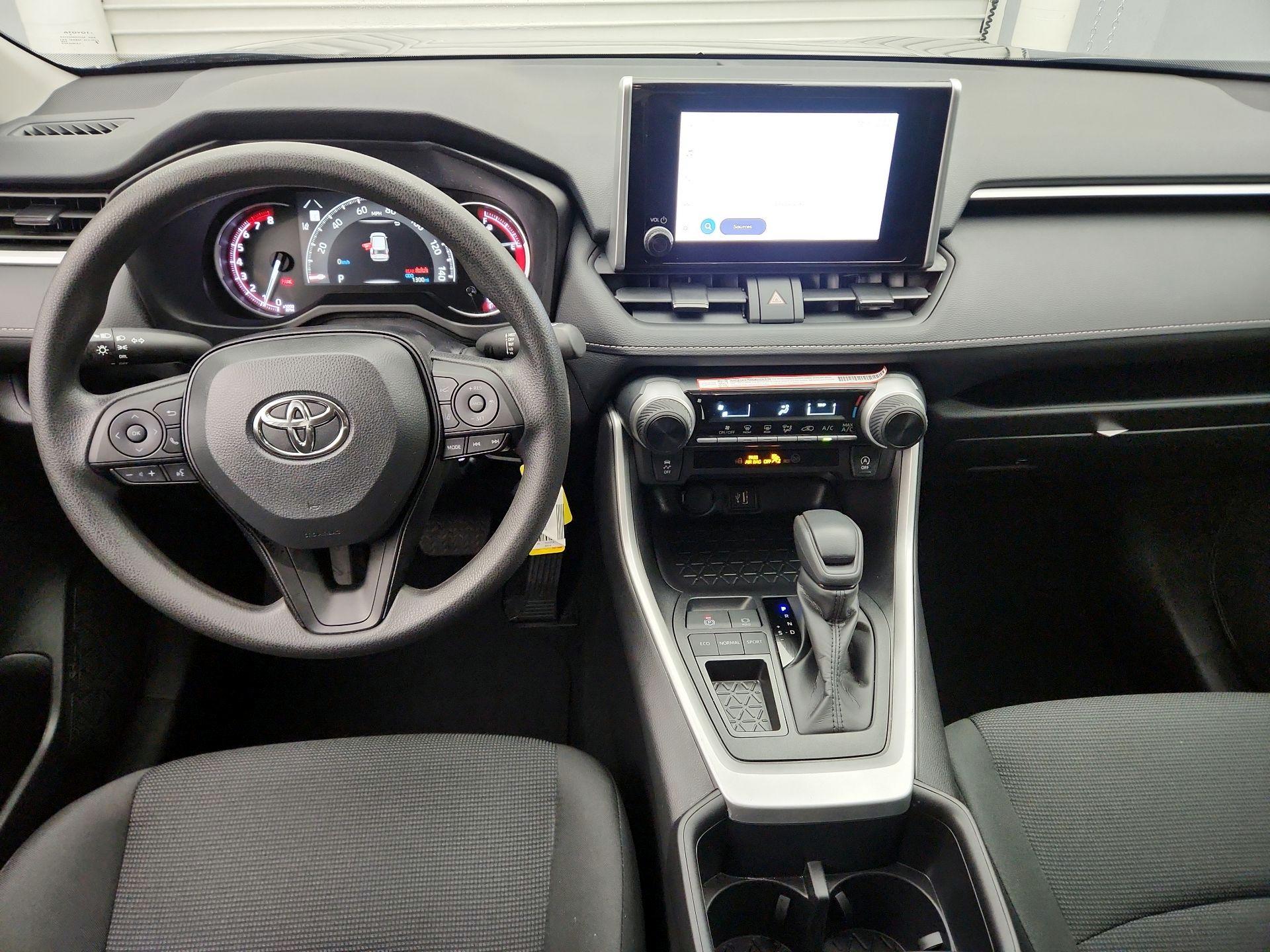 Thumbnail: 2025 Toyota RAV4 - 9