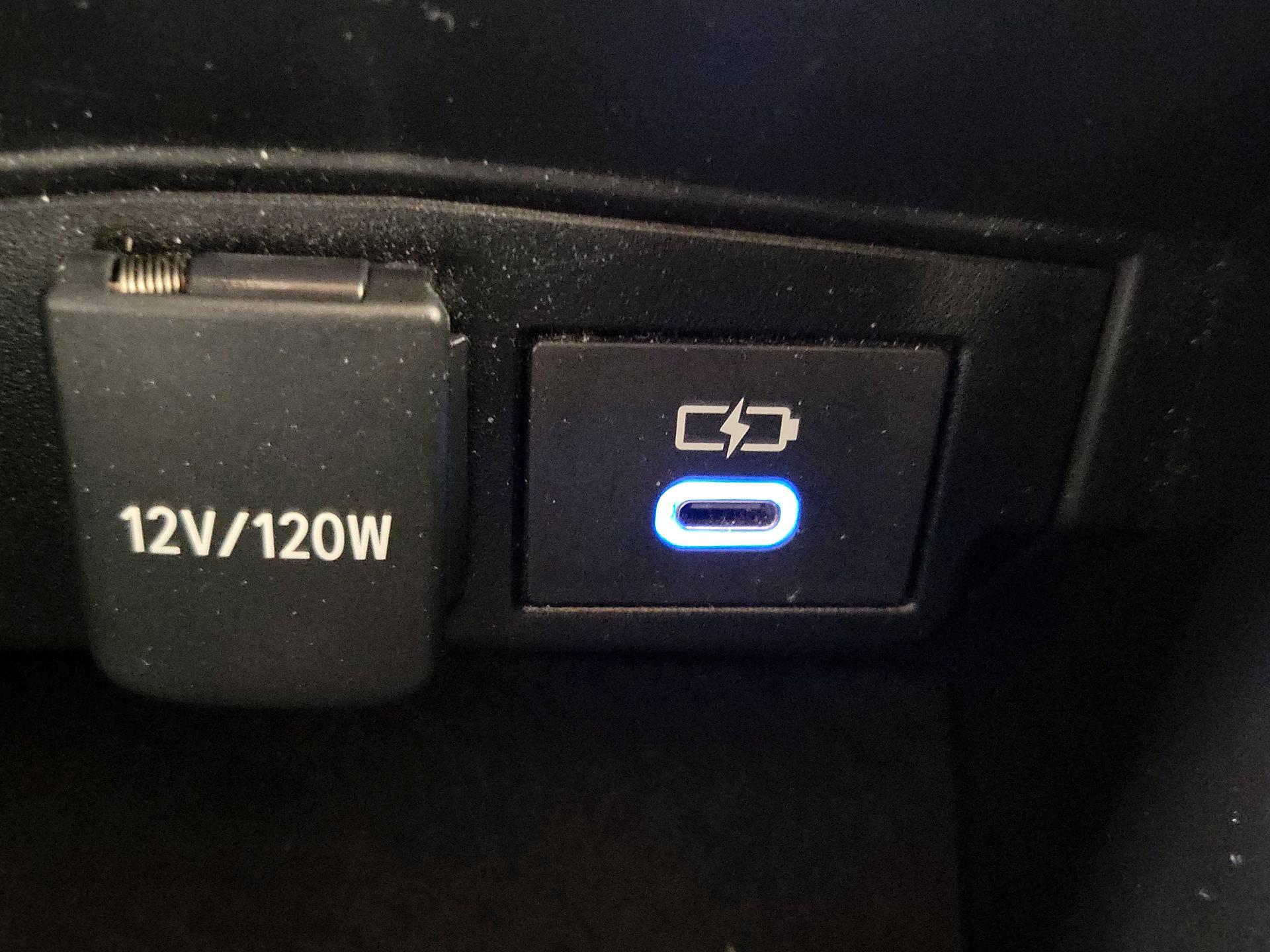 Thumbnail: 2022 Toyota Corolla - 18