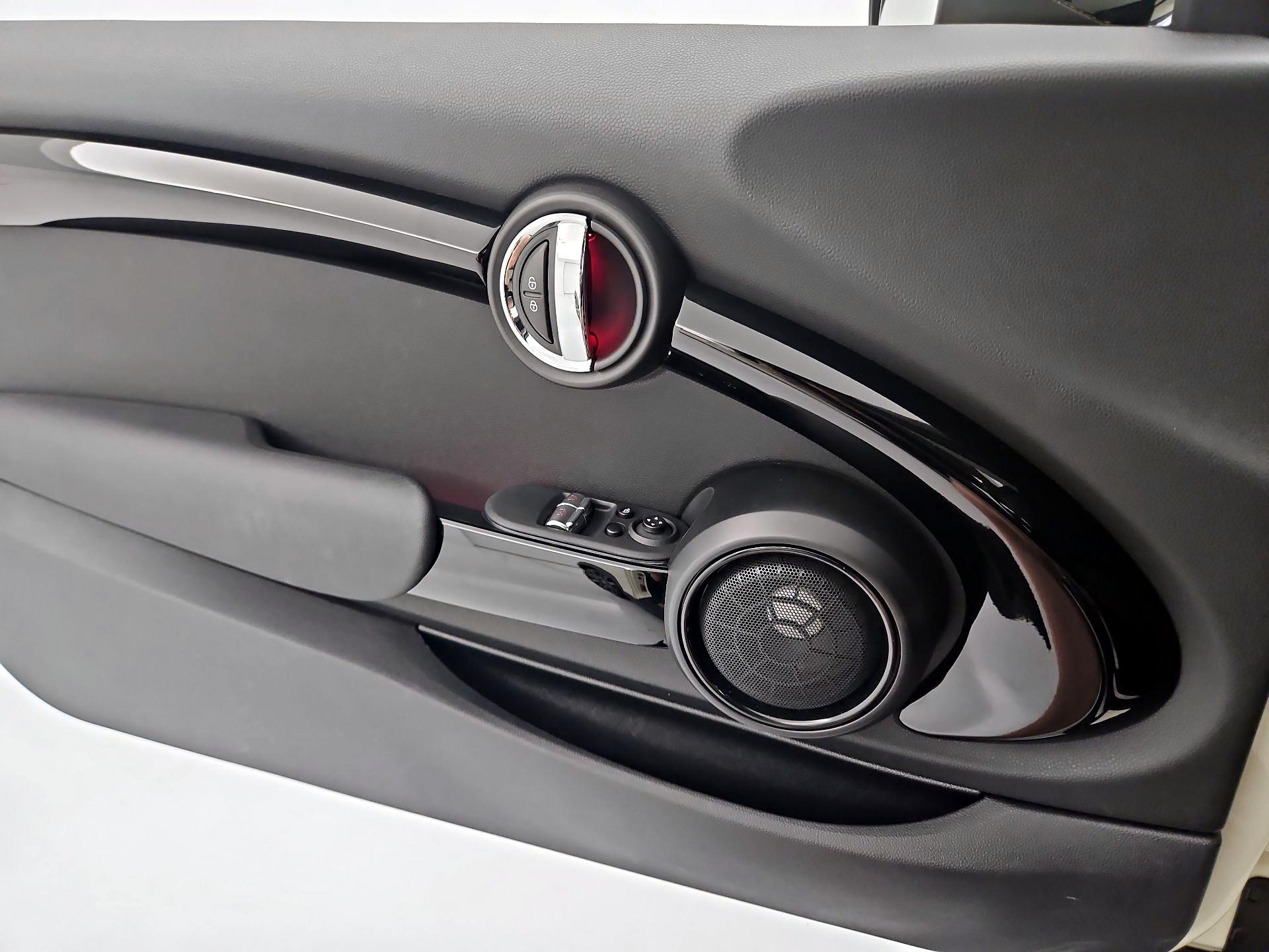 Thumbnail: 2021 MINI Cooper Hardtop - 12