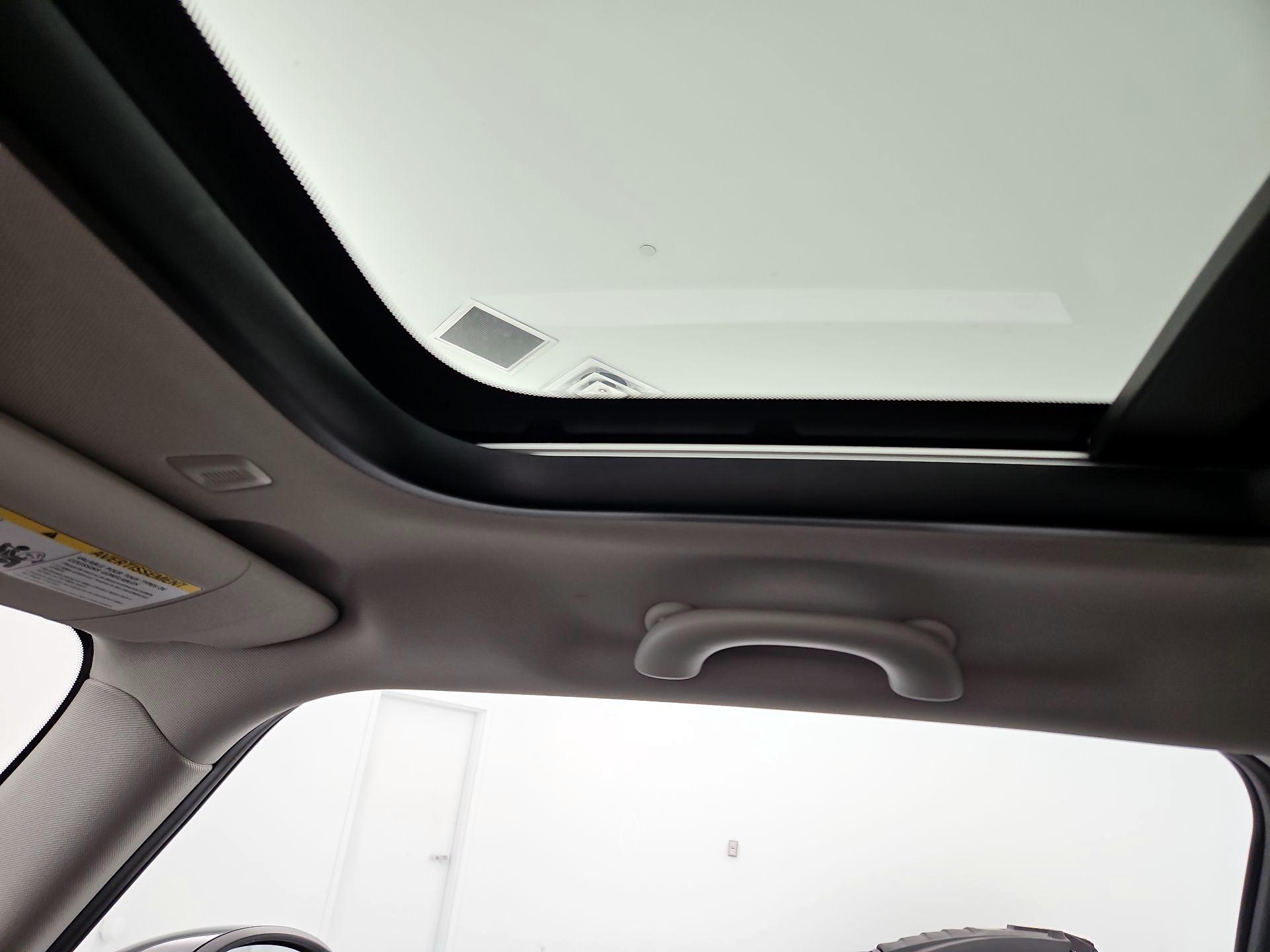 Thumbnail: 2021 MINI Cooper Hardtop - 19