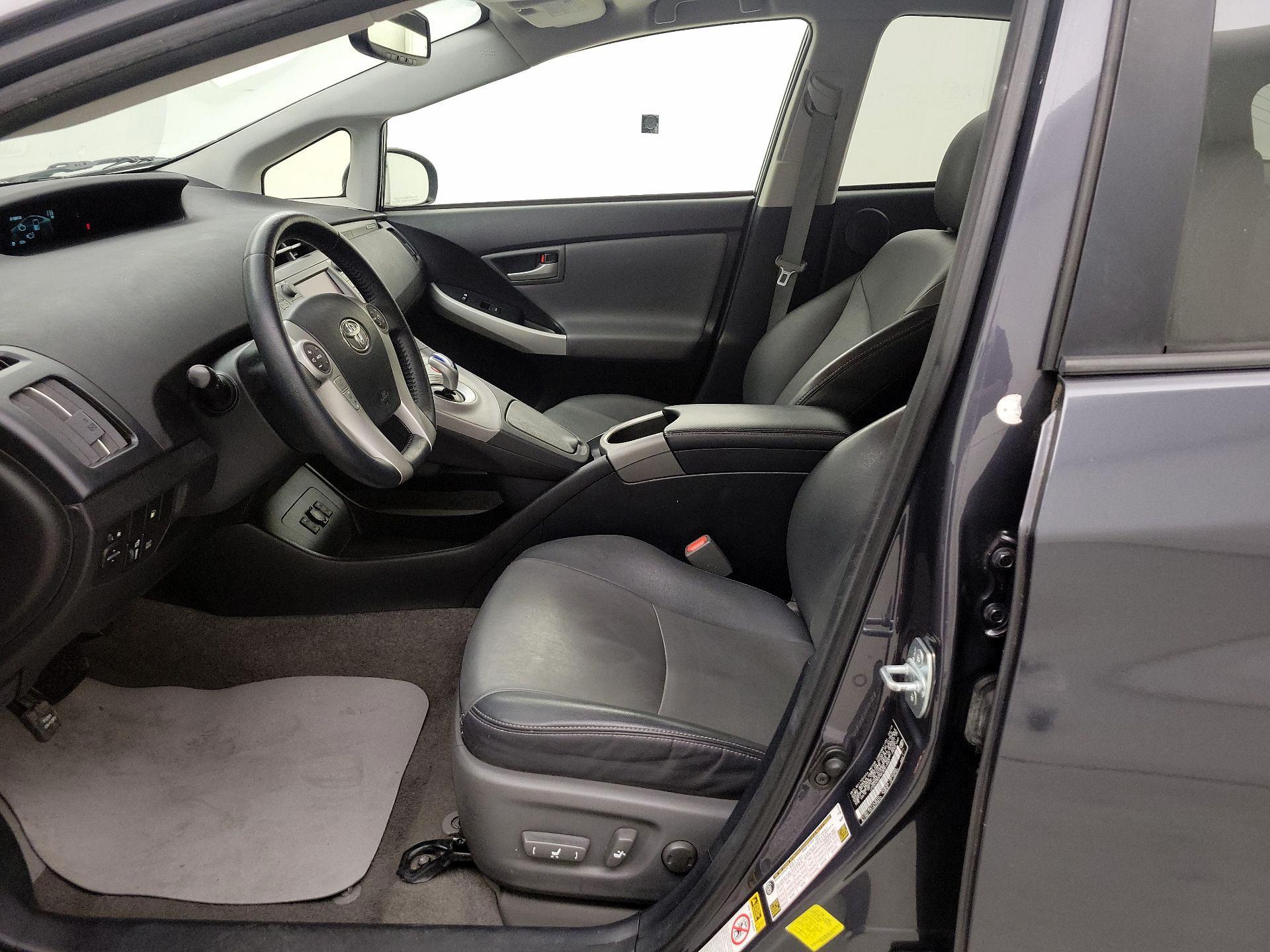 Thumbnail: 2014 Toyota Prius - 11