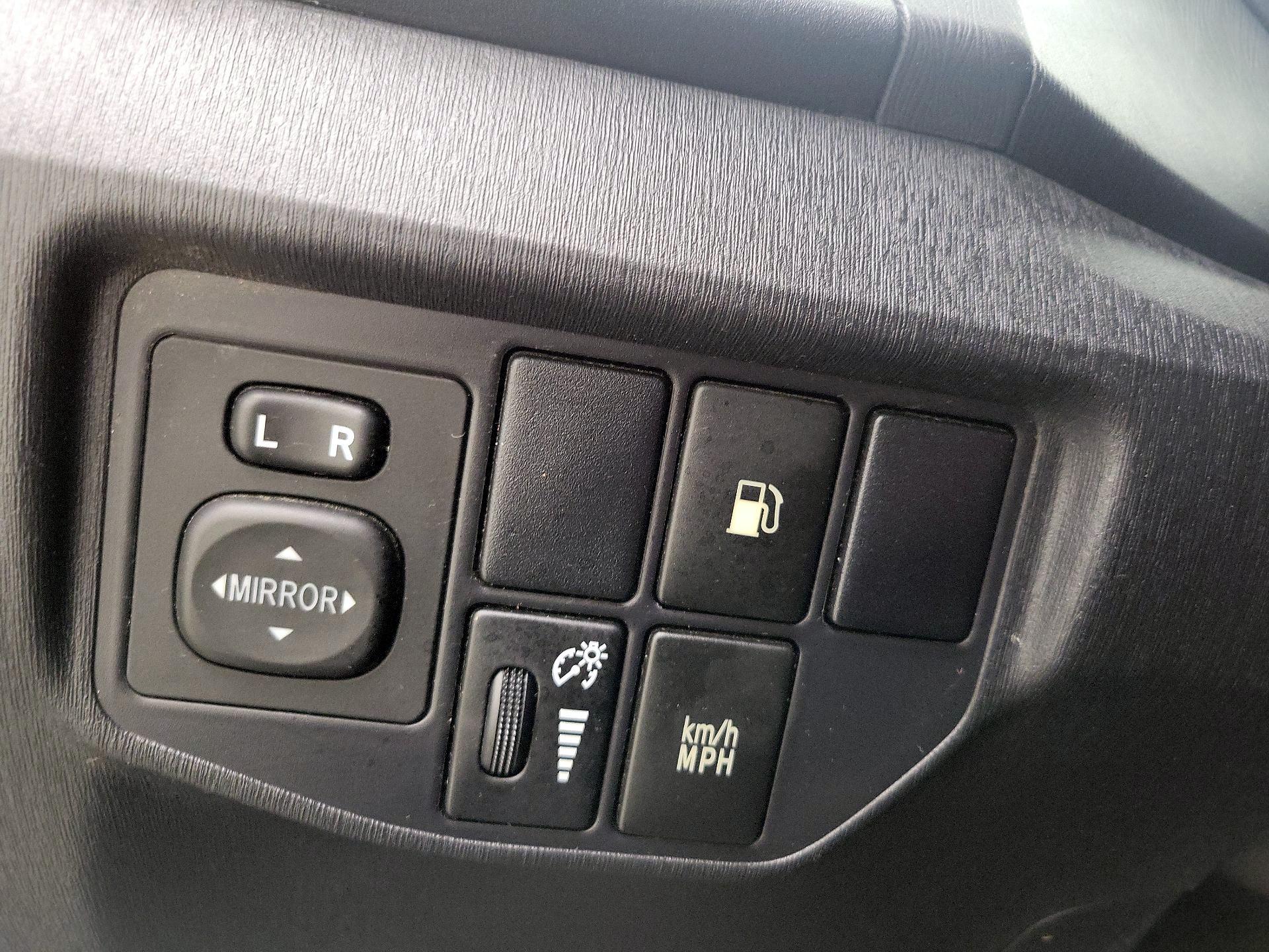 Thumbnail: 2014 Toyota Prius - 13