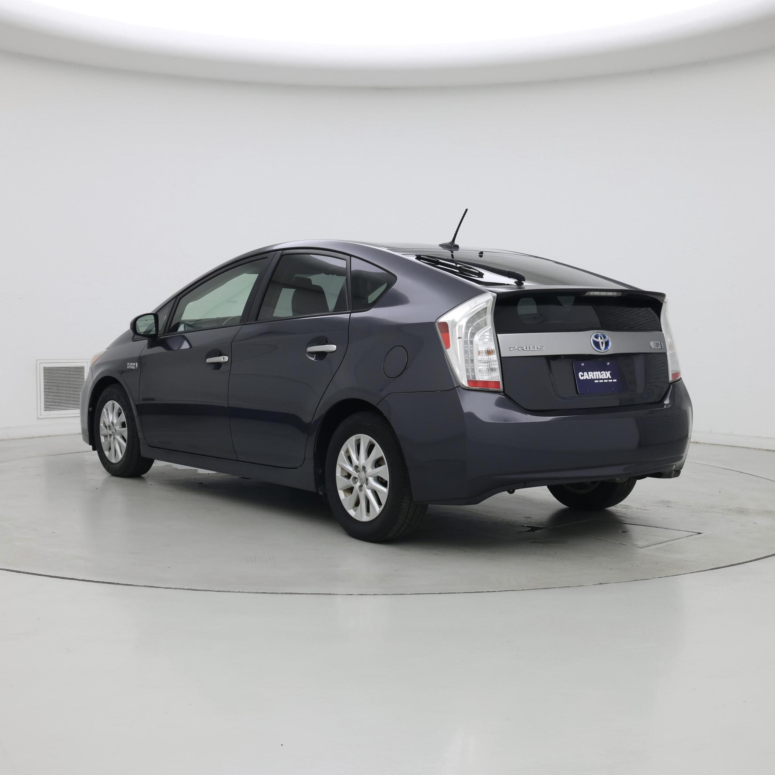 Thumbnail: 2014 Toyota Prius - 2