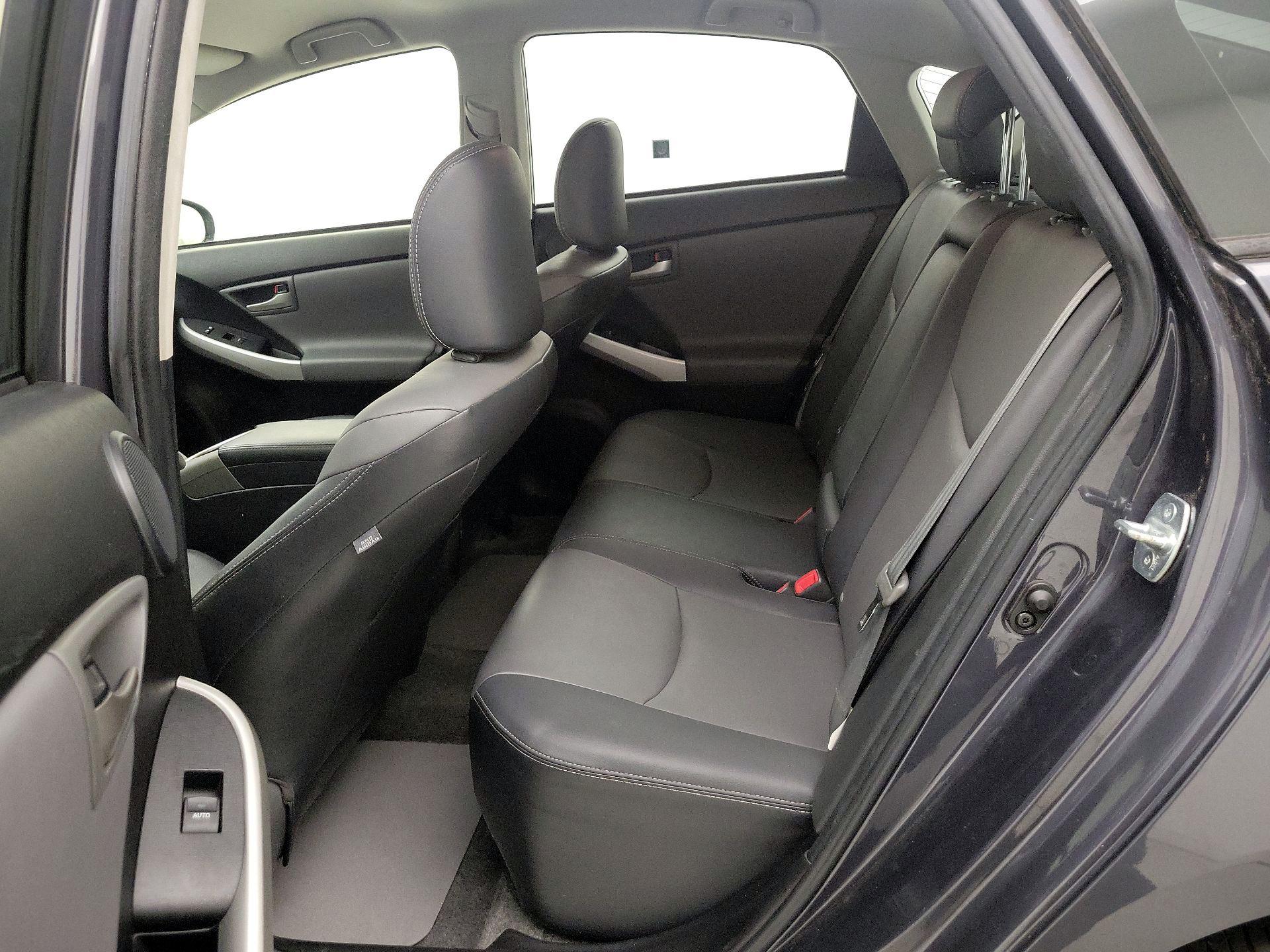 Thumbnail: 2014 Toyota Prius - 20