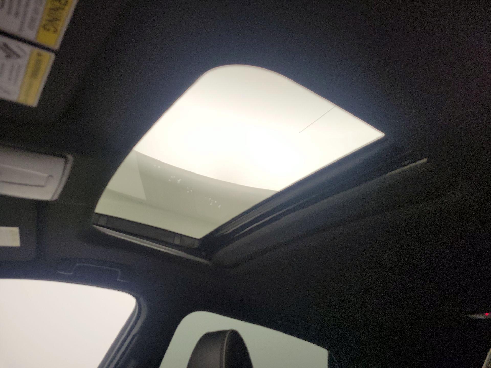 Thumbnail: 2020 Acura MDX - 20