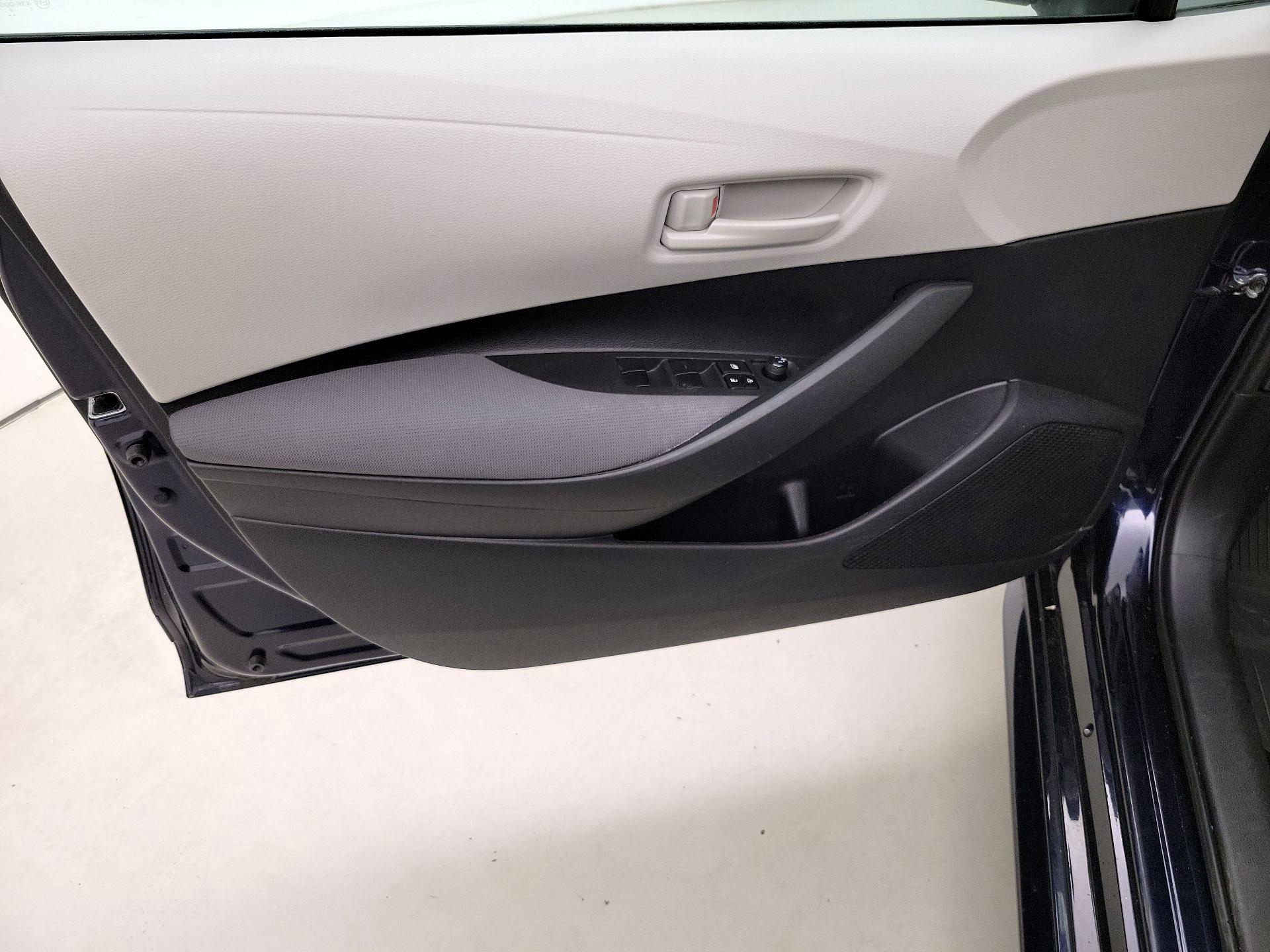 Thumbnail: 2022 Toyota Corolla - 12