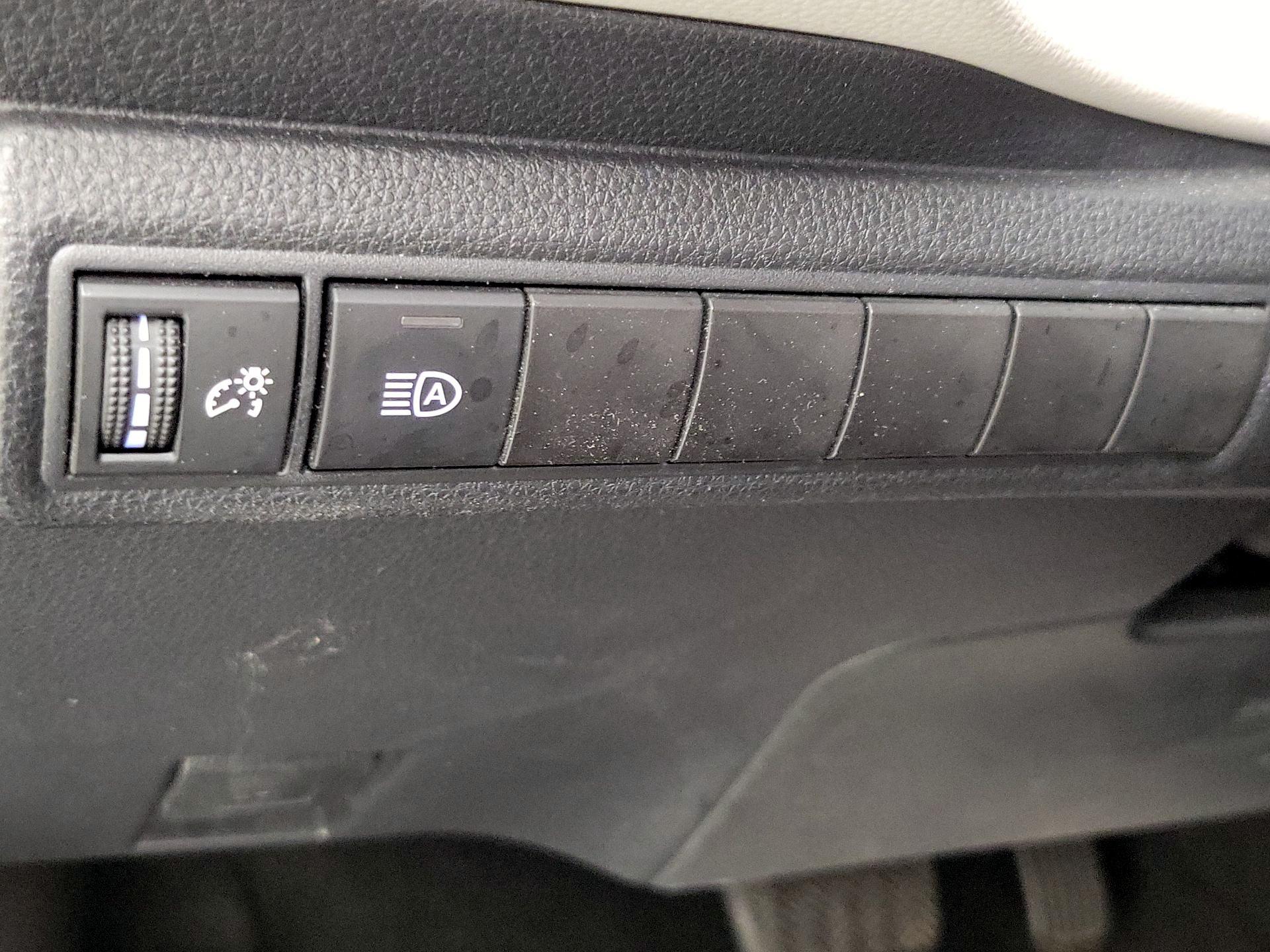 Thumbnail: 2022 Toyota Corolla - 13