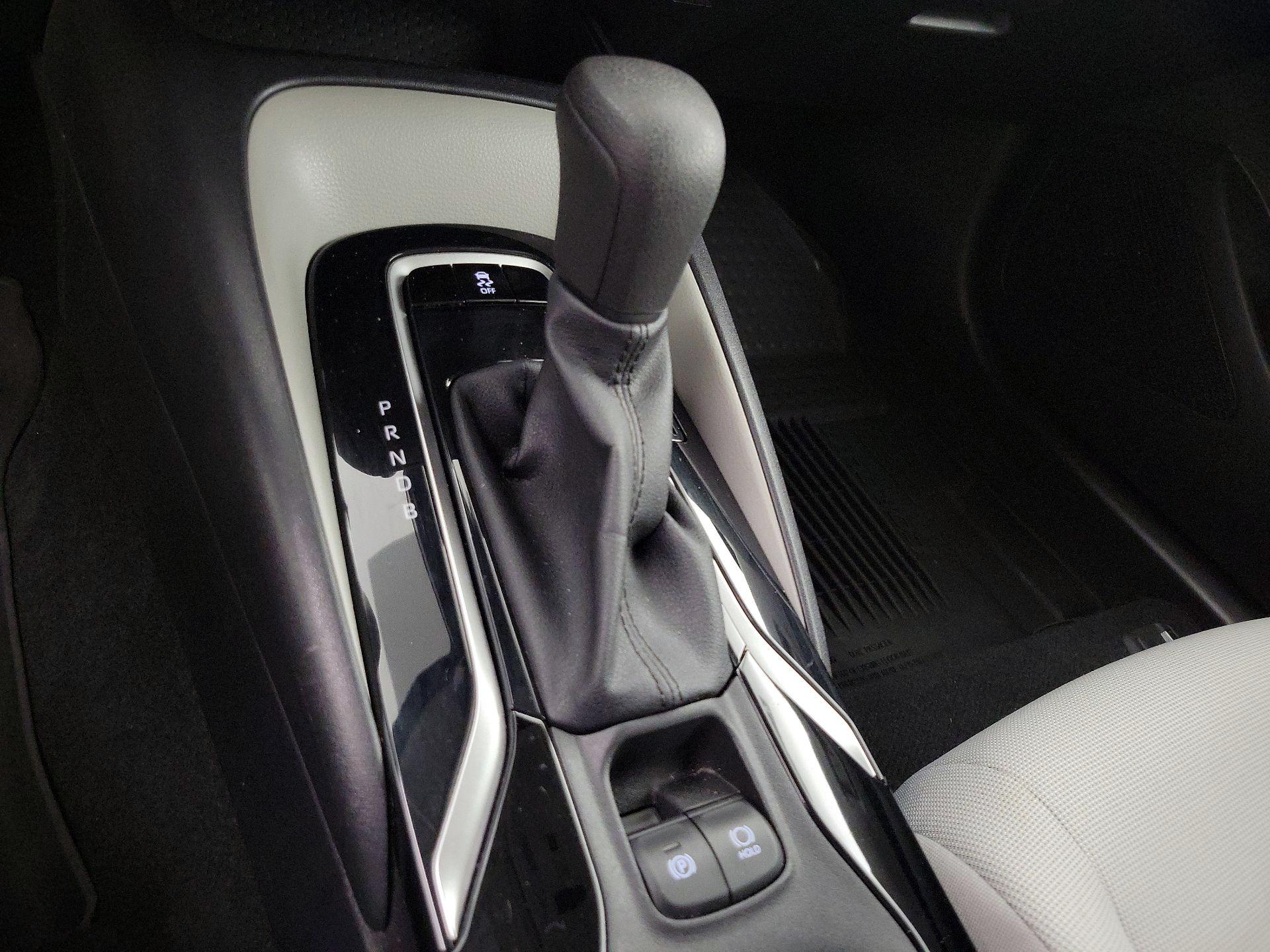 Thumbnail: 2022 Toyota Corolla - 17