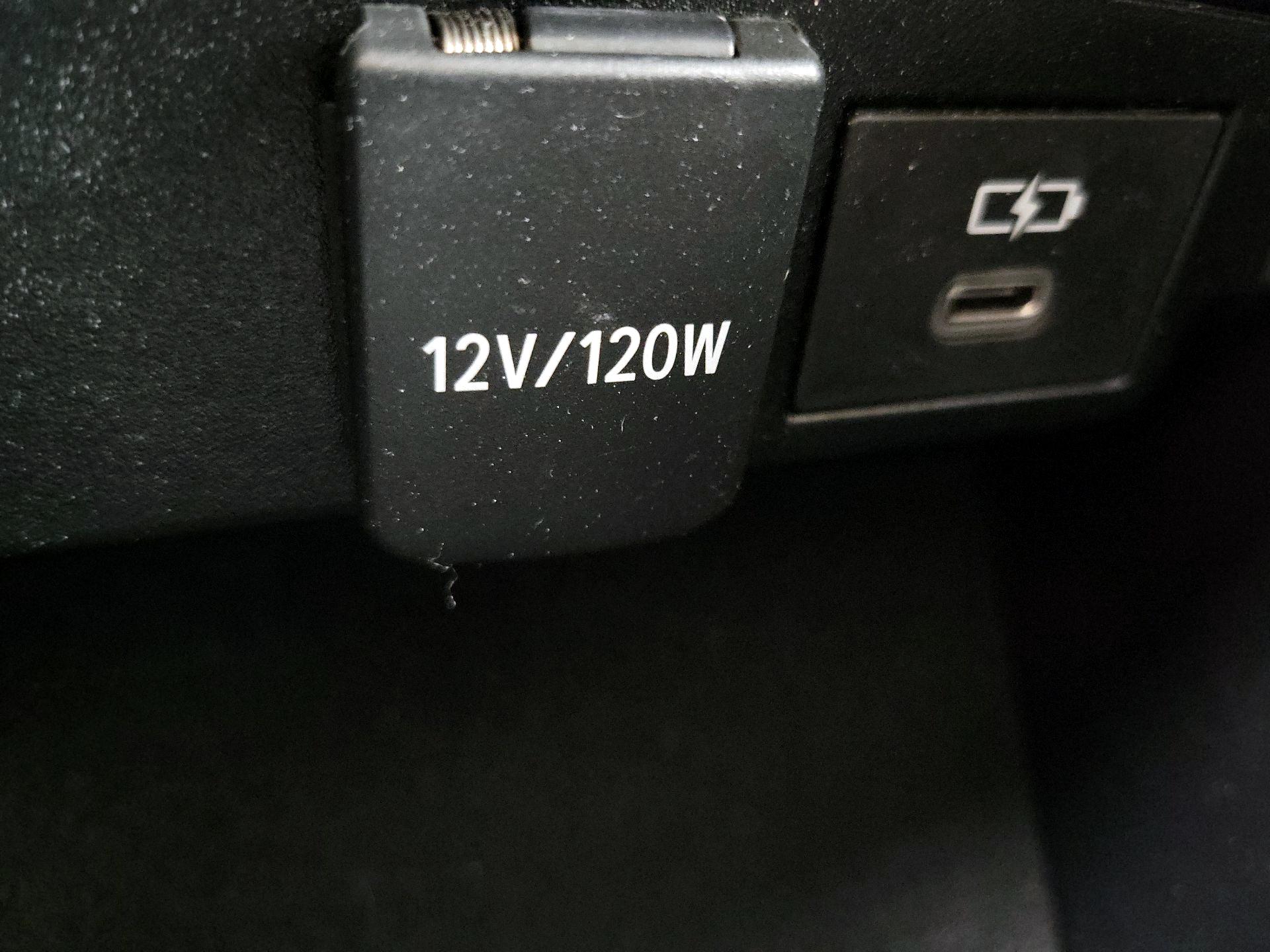 Thumbnail: 2022 Toyota Corolla - 18