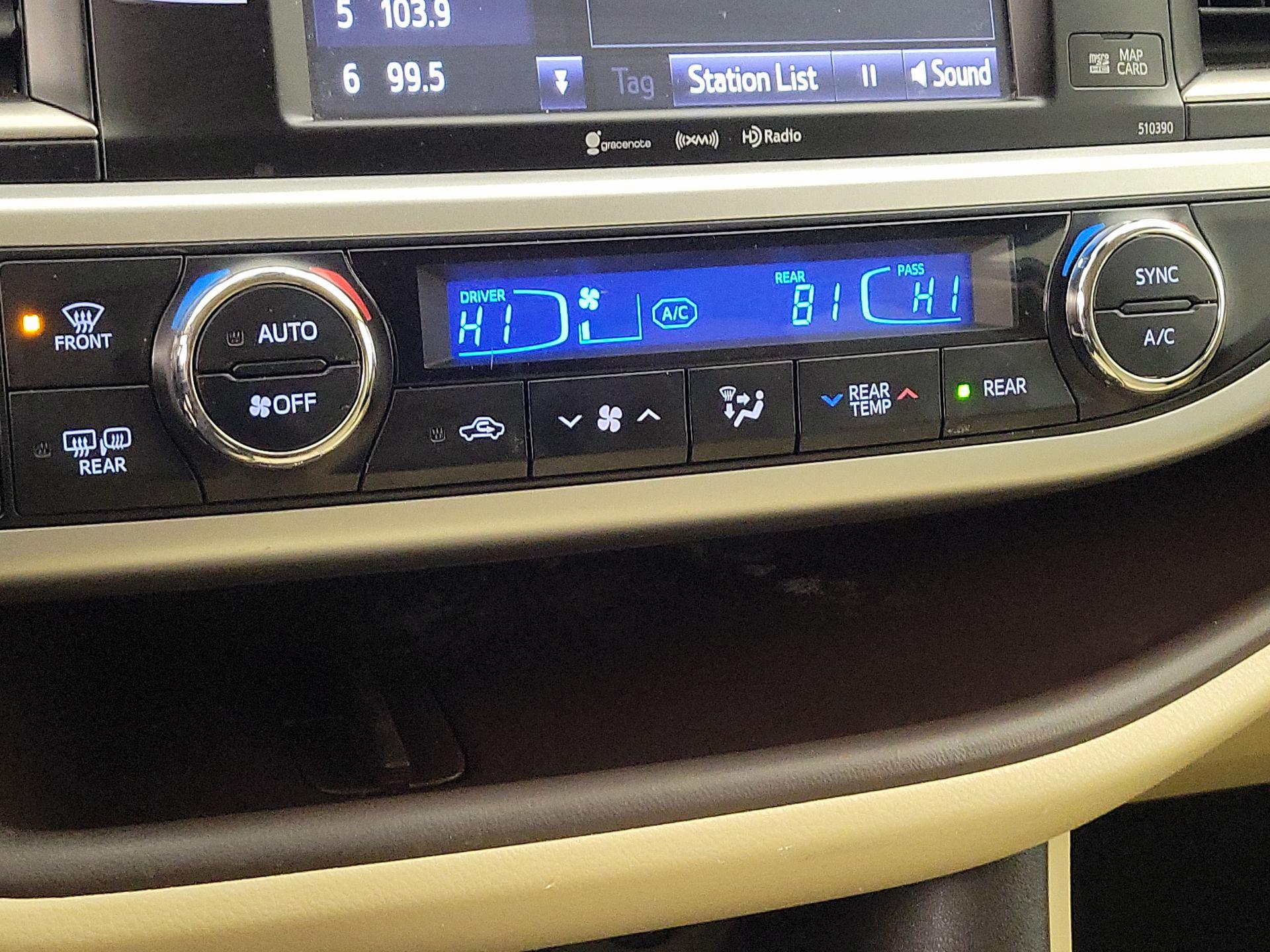 Thumbnail: 2019 Toyota Highlander - 16