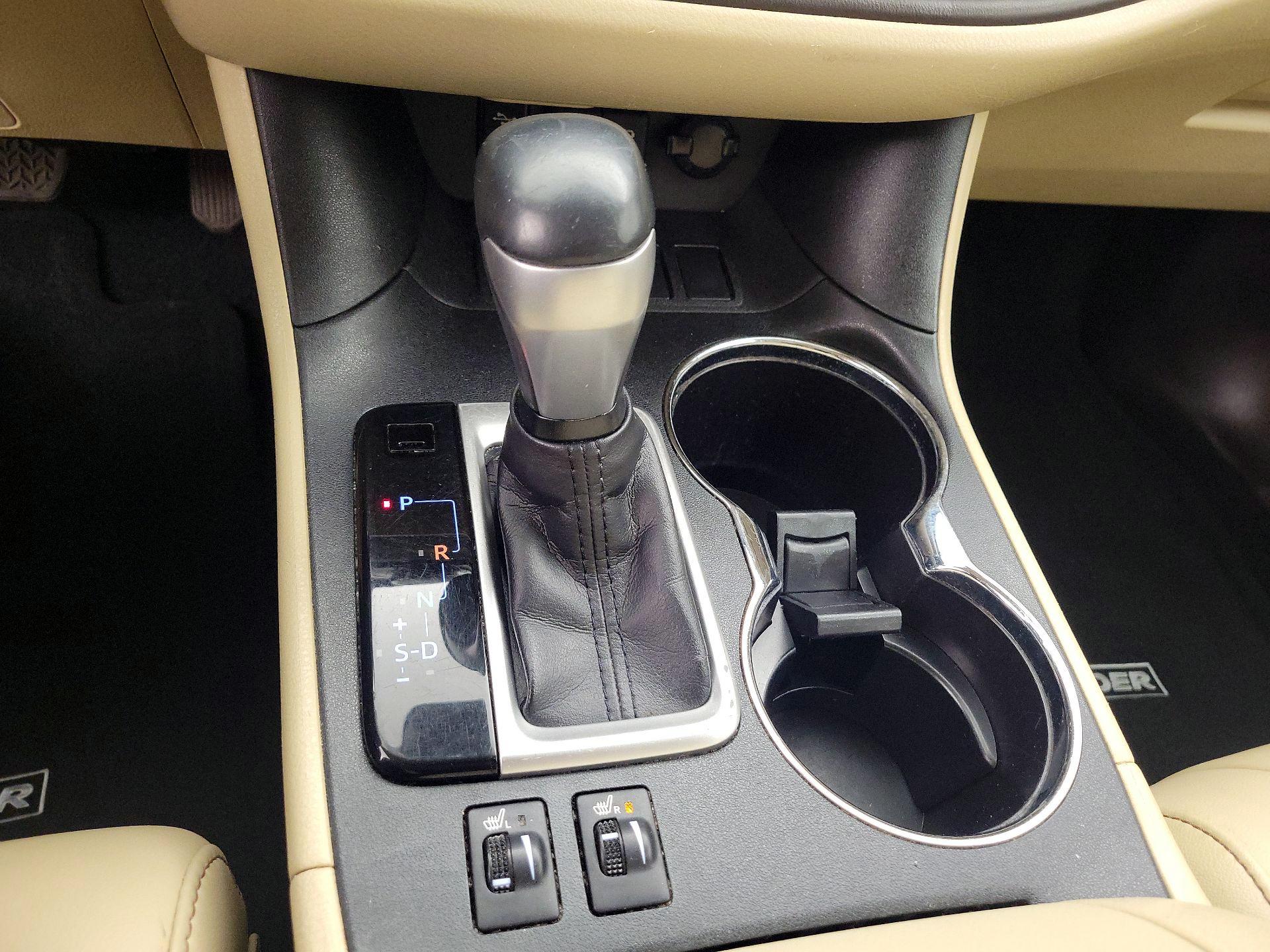 Thumbnail: 2019 Toyota Highlander - 17