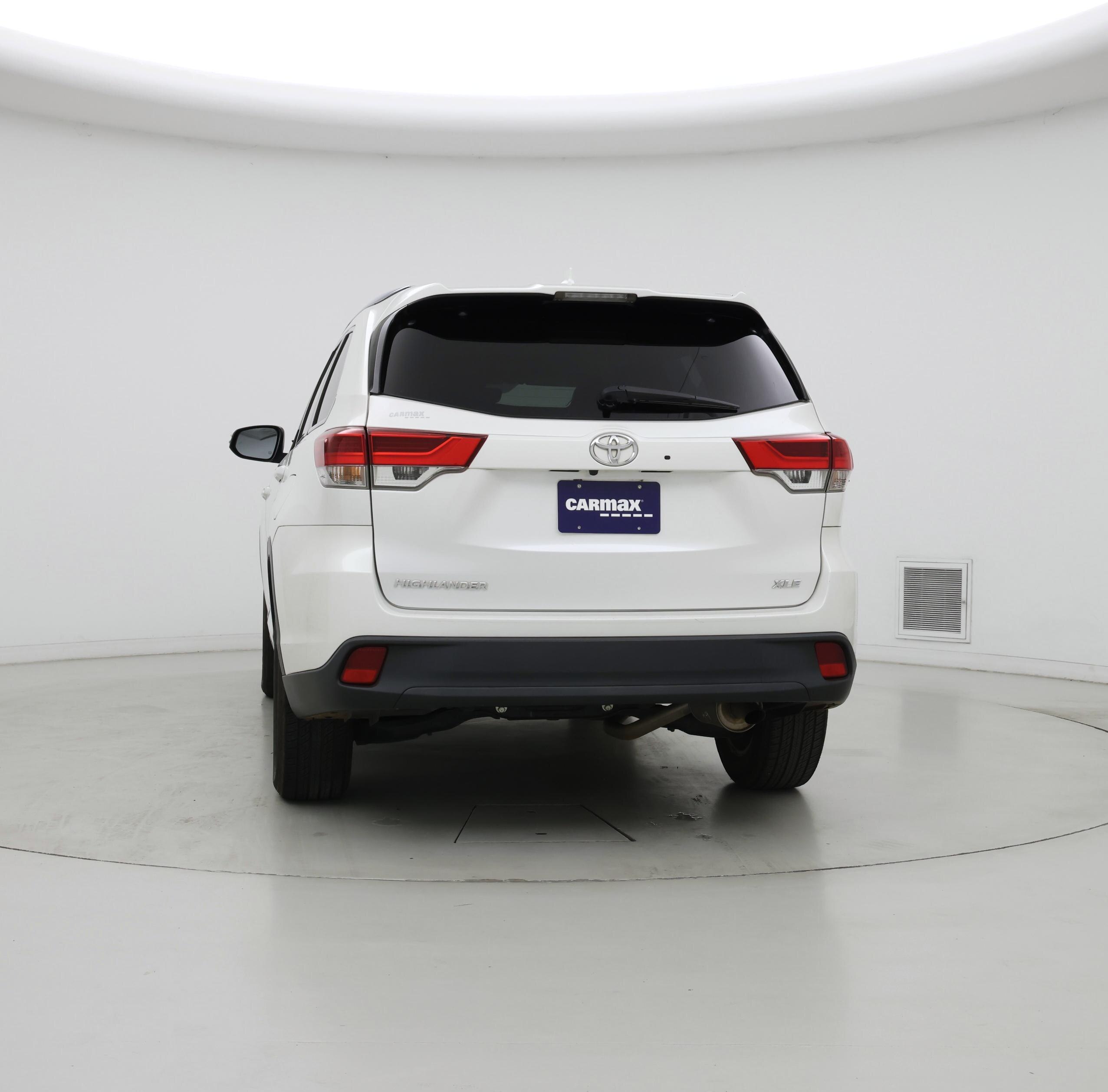 Thumbnail: 2019 Toyota Highlander - 6